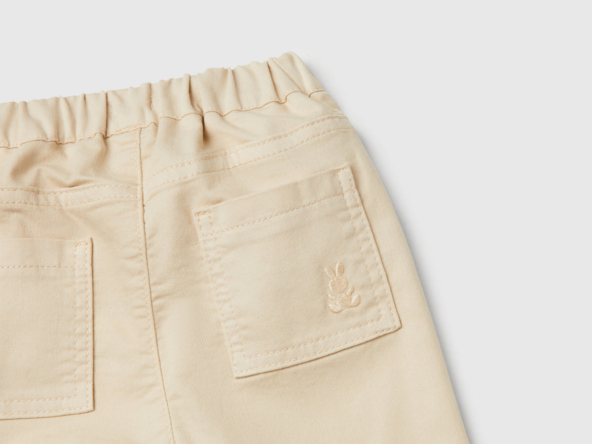 Benetton_Trousers in Stretch Cotton Blend_4U40AF018_152_03