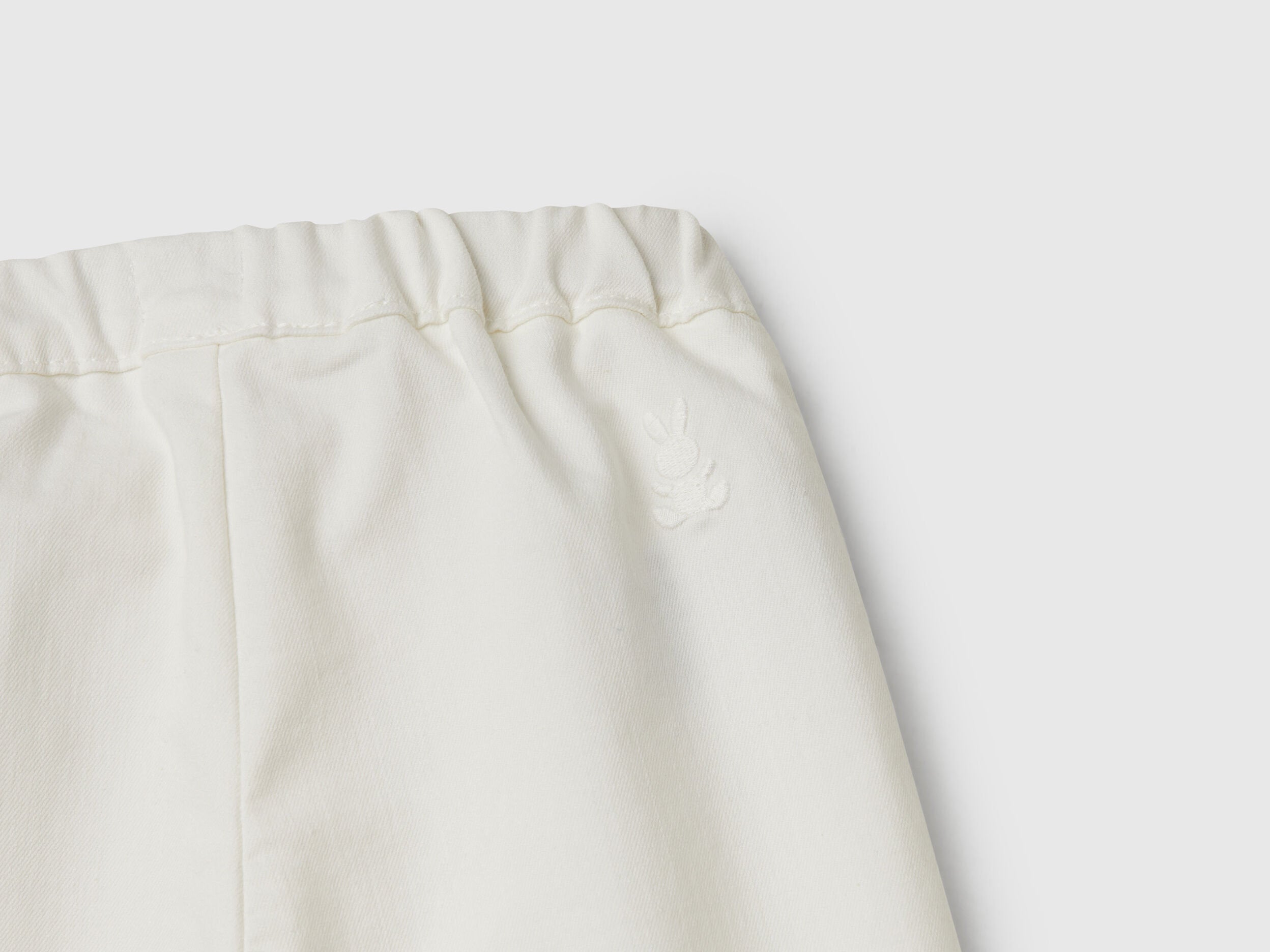 Benetton_Stretch Trousers with Drawstring_4U40AF019_074_03