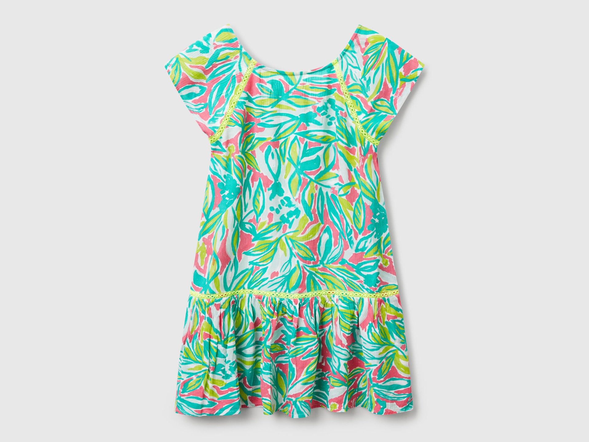 Benetton_Dress with Tropical Print_4UIACV03G_73J_01