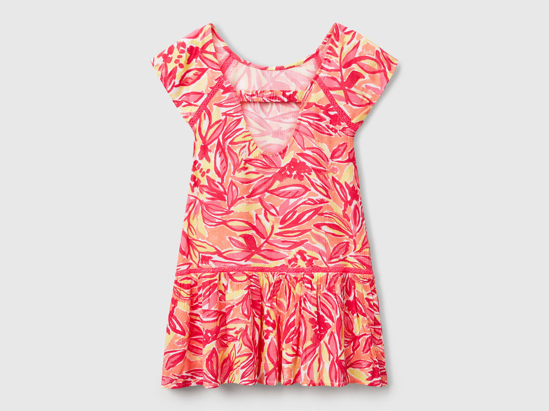 Benetton_Dress with Tropical Print_4UIACV03G_73K_02