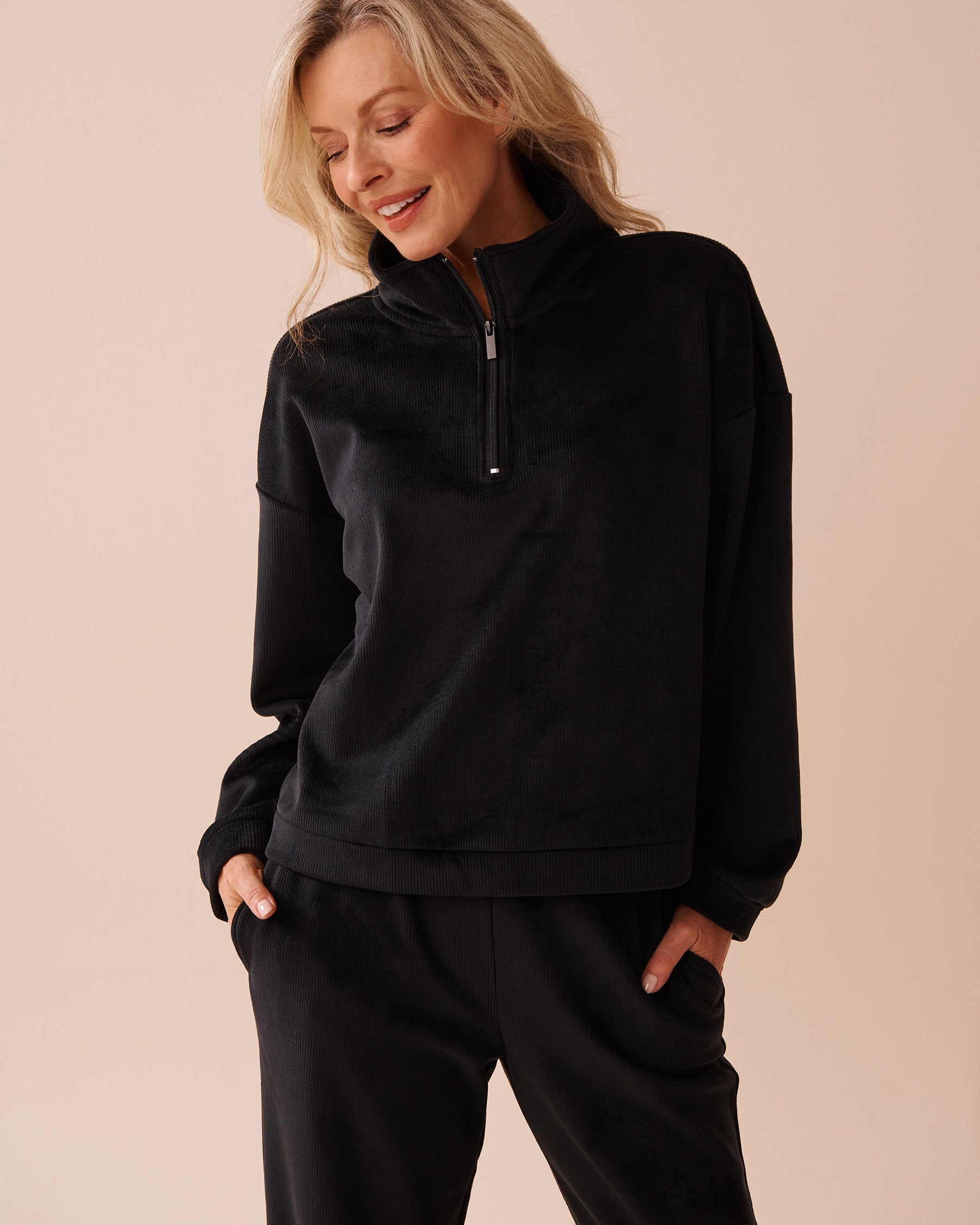 La Vie en Rose_Heavy Ribbed Half-Zip Sweatshirt_50100098_00001_01