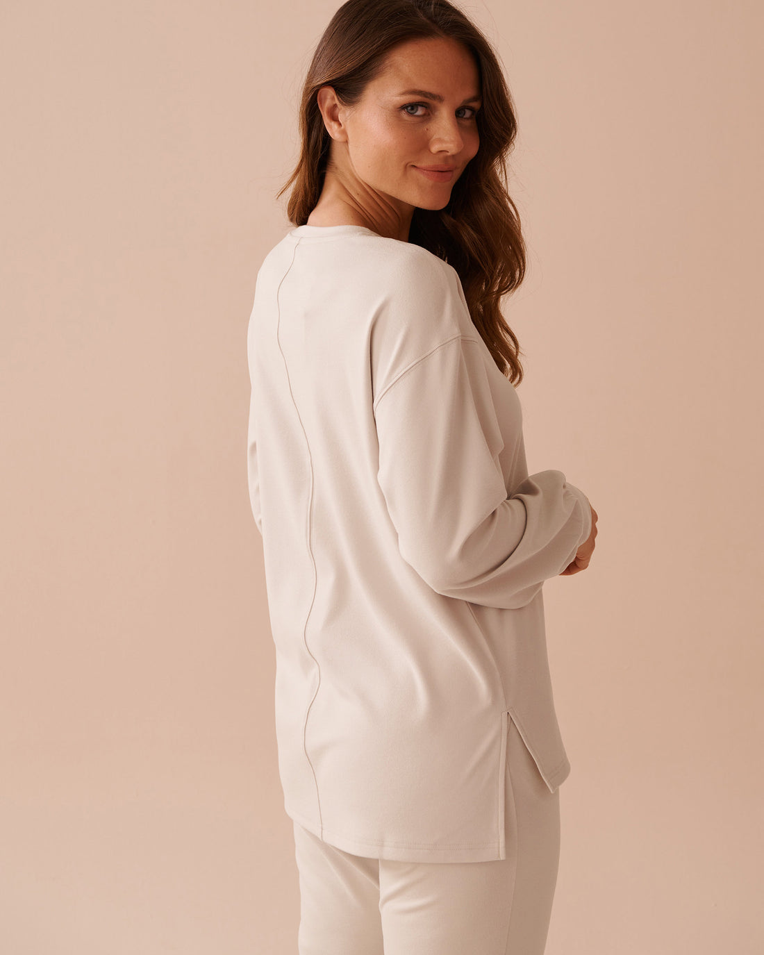 La Vie en Rose_Lightly Ribbed Crew Neck Sweatshirt_50100099_00041_02