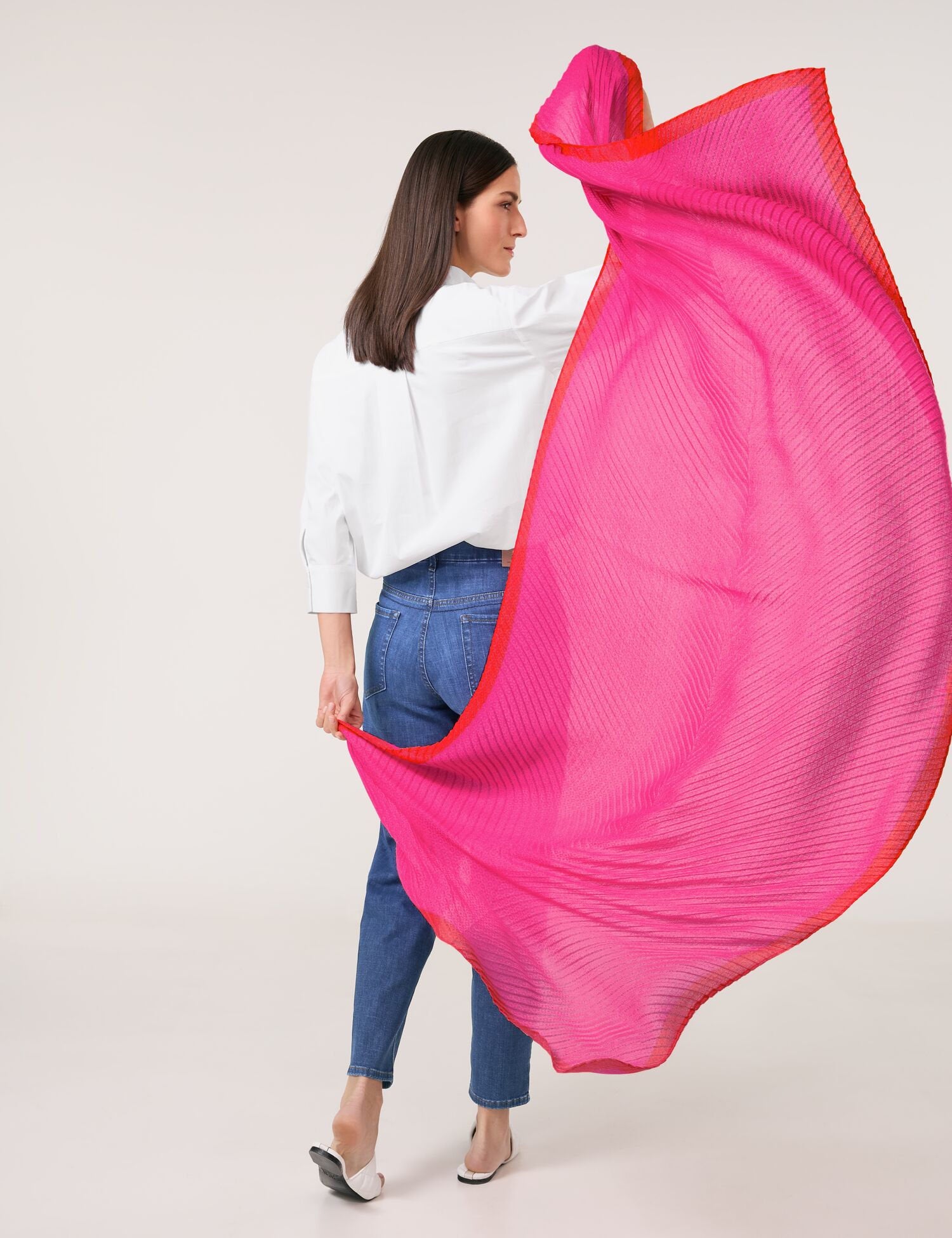 Gerry Weber_Soft Scarf in a Textured Look_501010-72010_3019_06