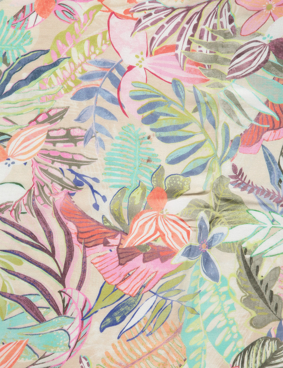 Gerry Weber_Soft Scarf with a Floral Pattern_501018-72018_5037_03