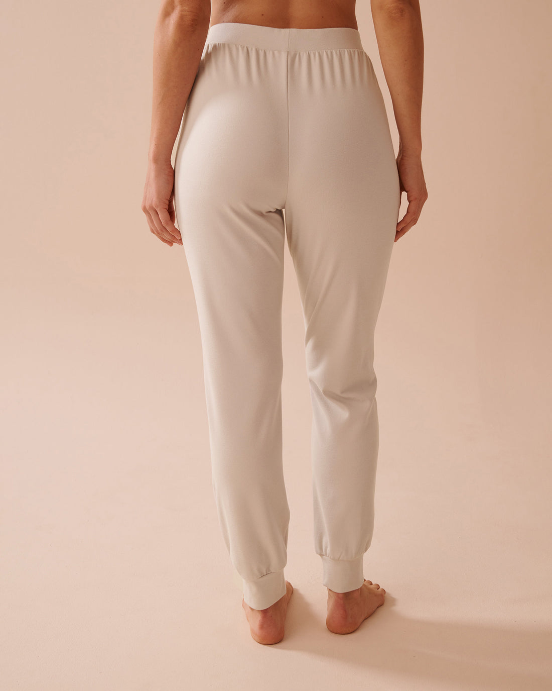 La Vie en Rose_Lightly Ribbed Jogger Pants_50200086_00041_02