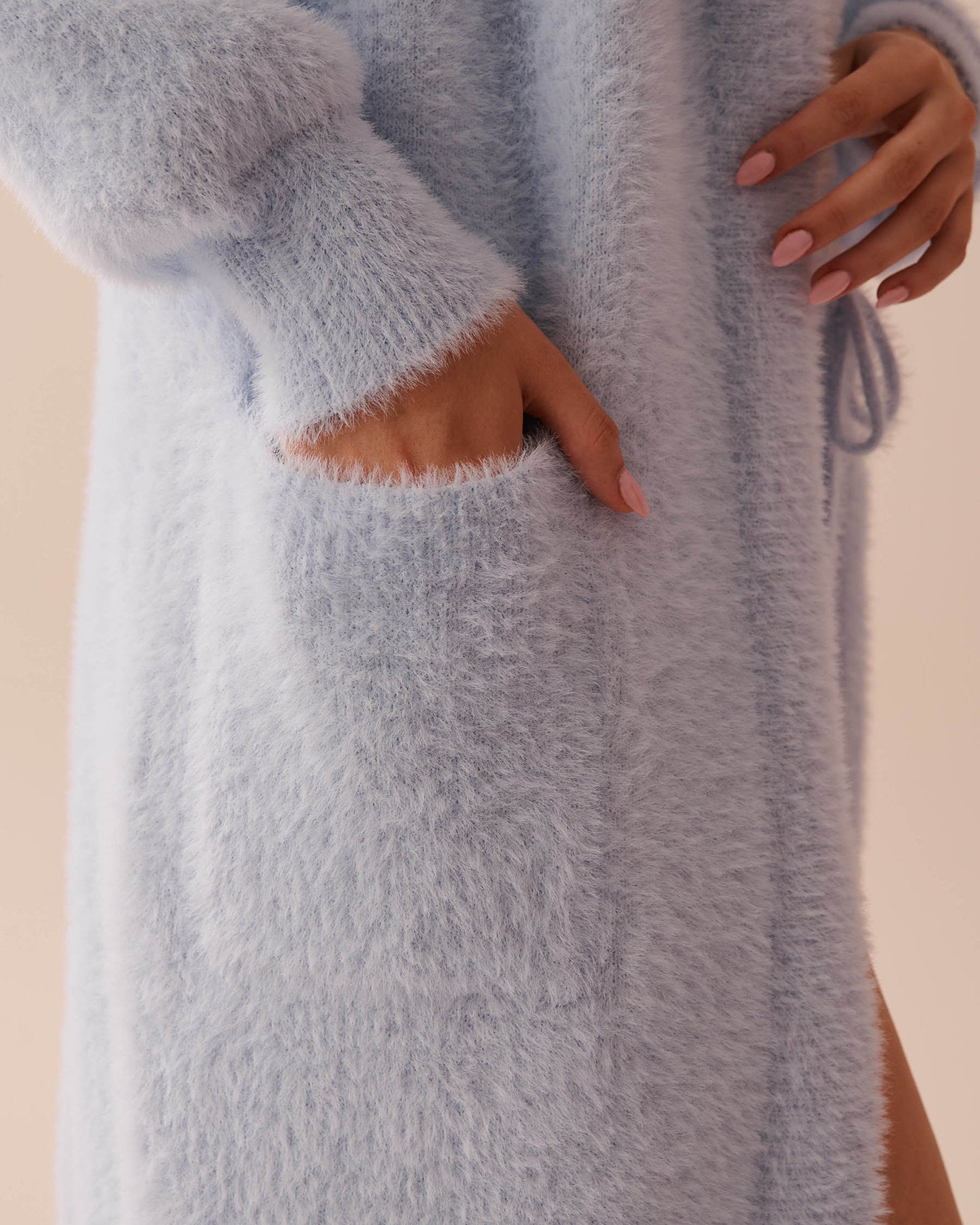 Fluffy Long Cardigan_50500014_40049_03