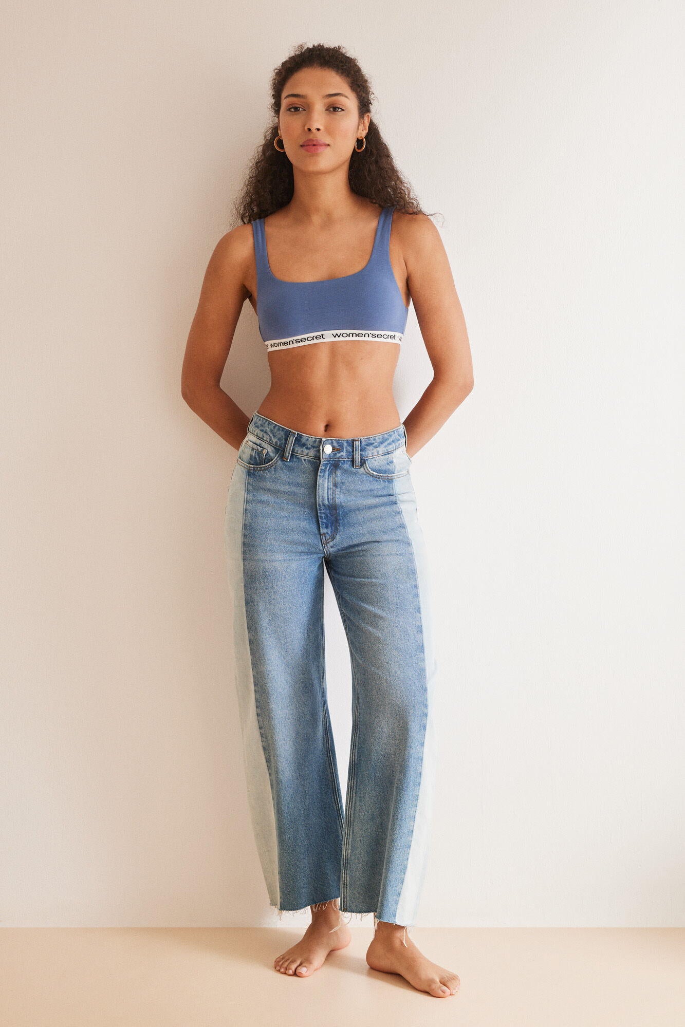 Sports Bra With Removable Pad_5057077_16_01