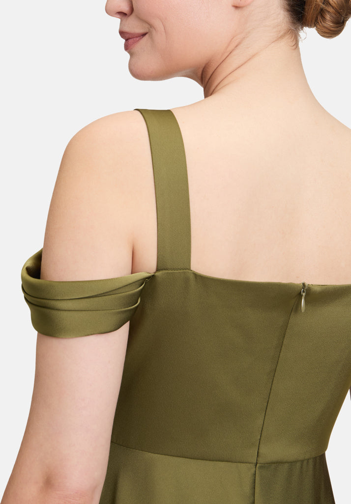 Vera Mont_Shiny Olive_Off-The-Shoulder Evening Dress_5105-4262_5596_06