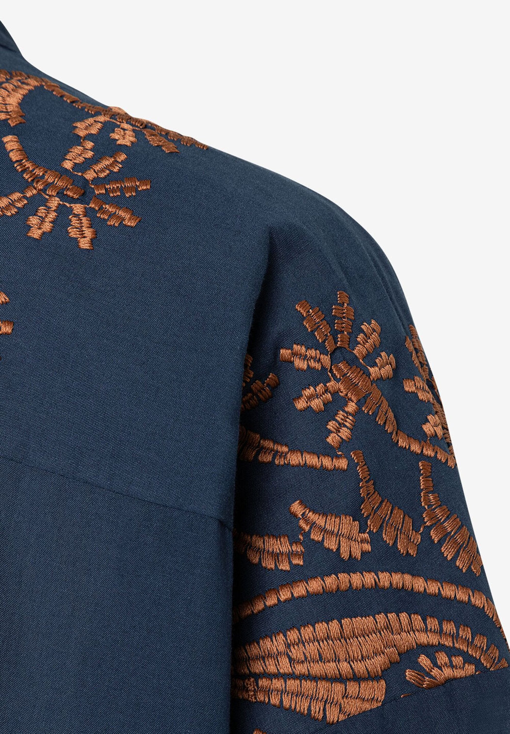 More & More_Blouse with Embroidery_51062058_0370_03