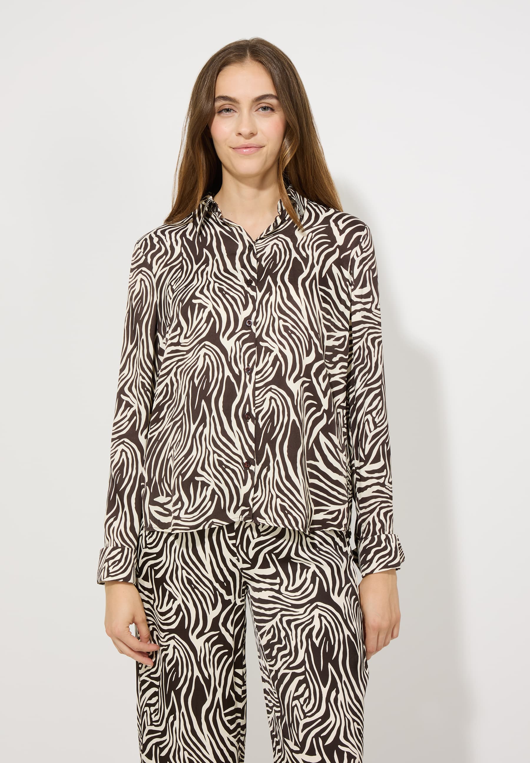 More & More_Twotone Animal Print_Viscose Blouse with Animal Print_51072001_2279_01