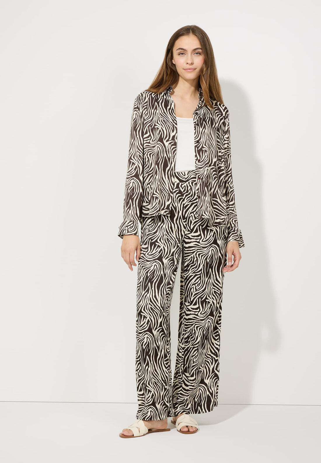 More & More_Twotone Animal Print_Viscose Blouse with Animal Print_51072001_2279_02