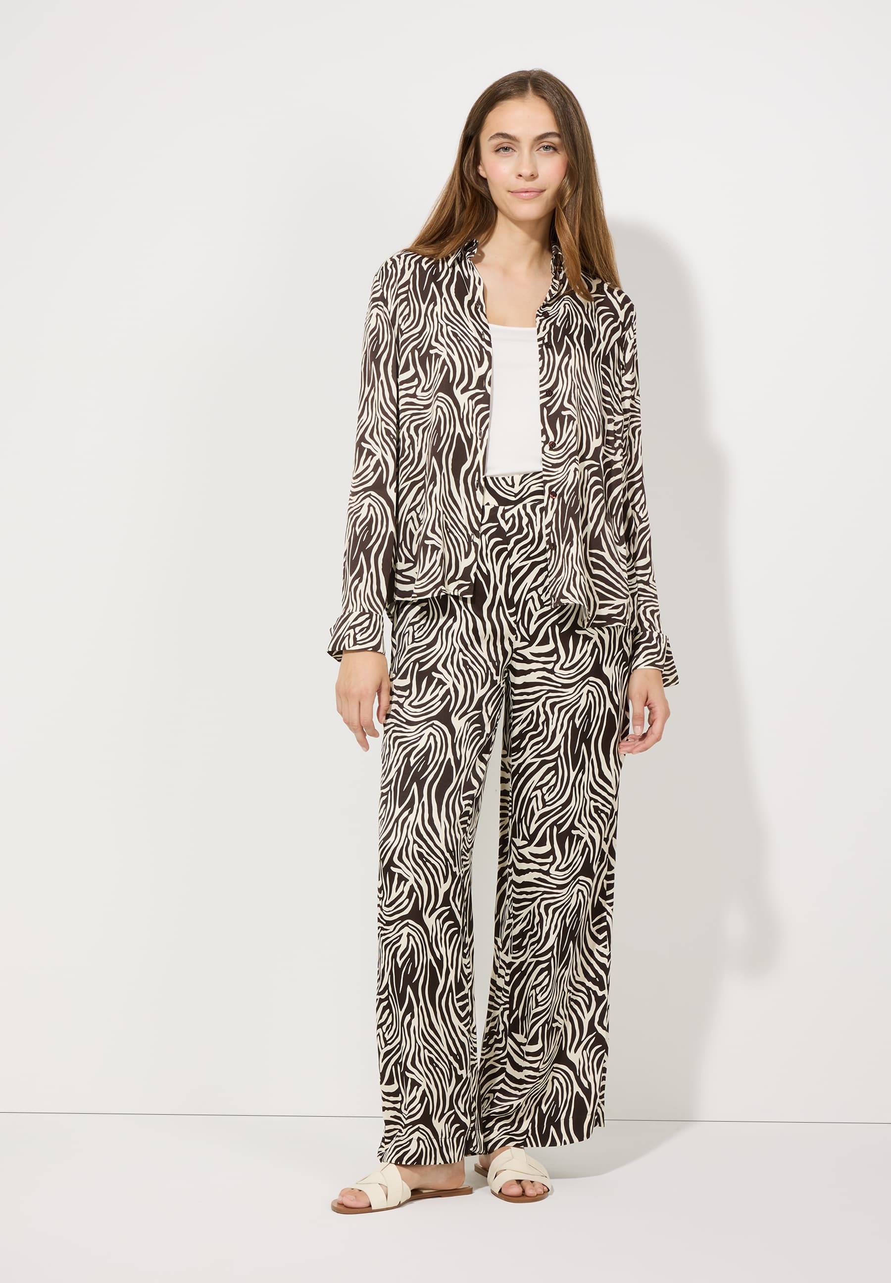 More & More_Twotone Animal Print_Viscose Blouse with Animal Print_51072001_2279_02