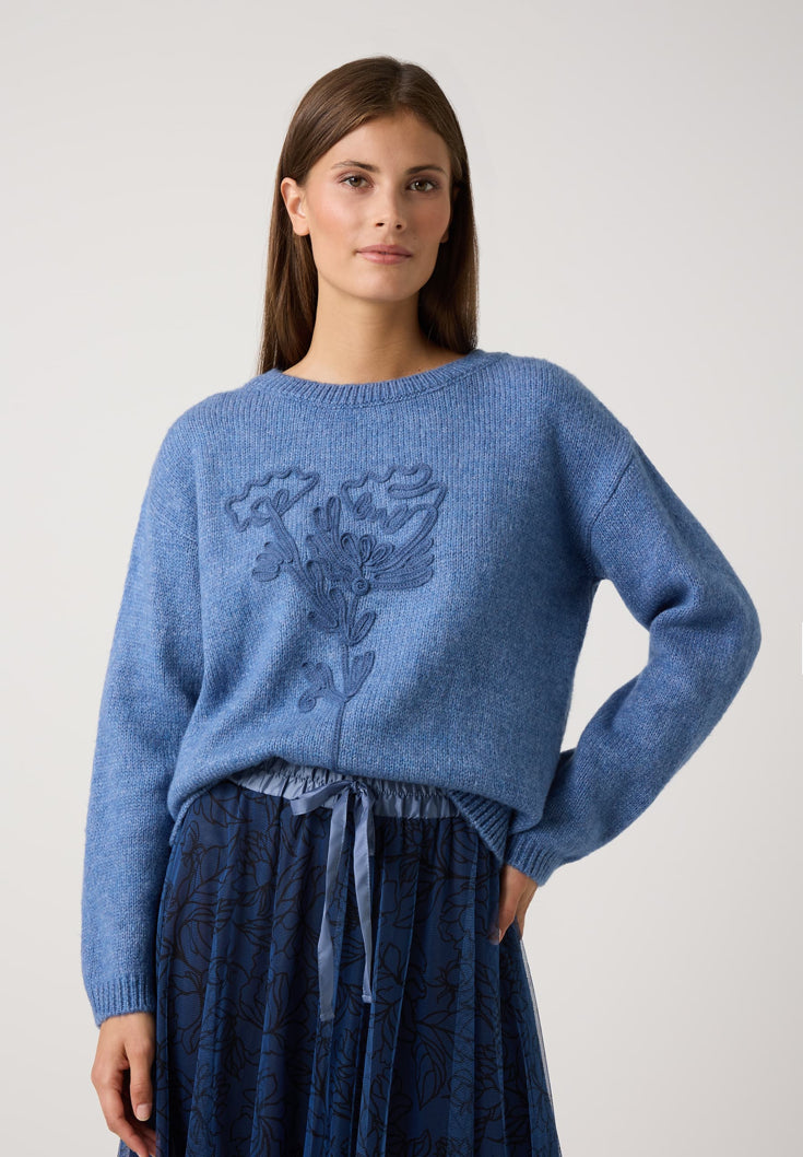 More & More_Blue Cloud Melange_Pullover with Flower-Embroidery_51081050_0333_01