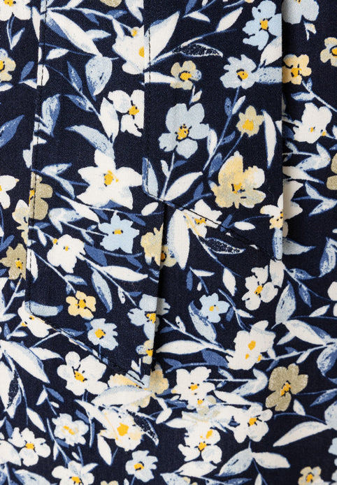 More & More_Scattered Flowers Print_Pussy-Bow Blouse with Flower Print_51082053_6375_06