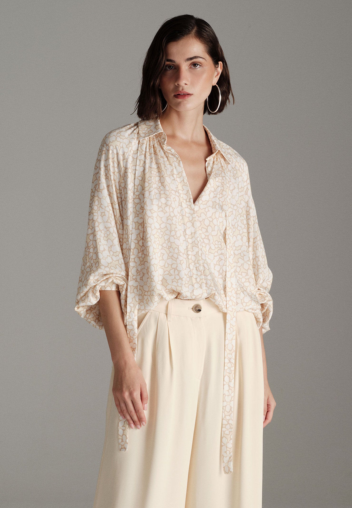 More & More_Flower Print Long Blouse with Bow_51332071_3122_01