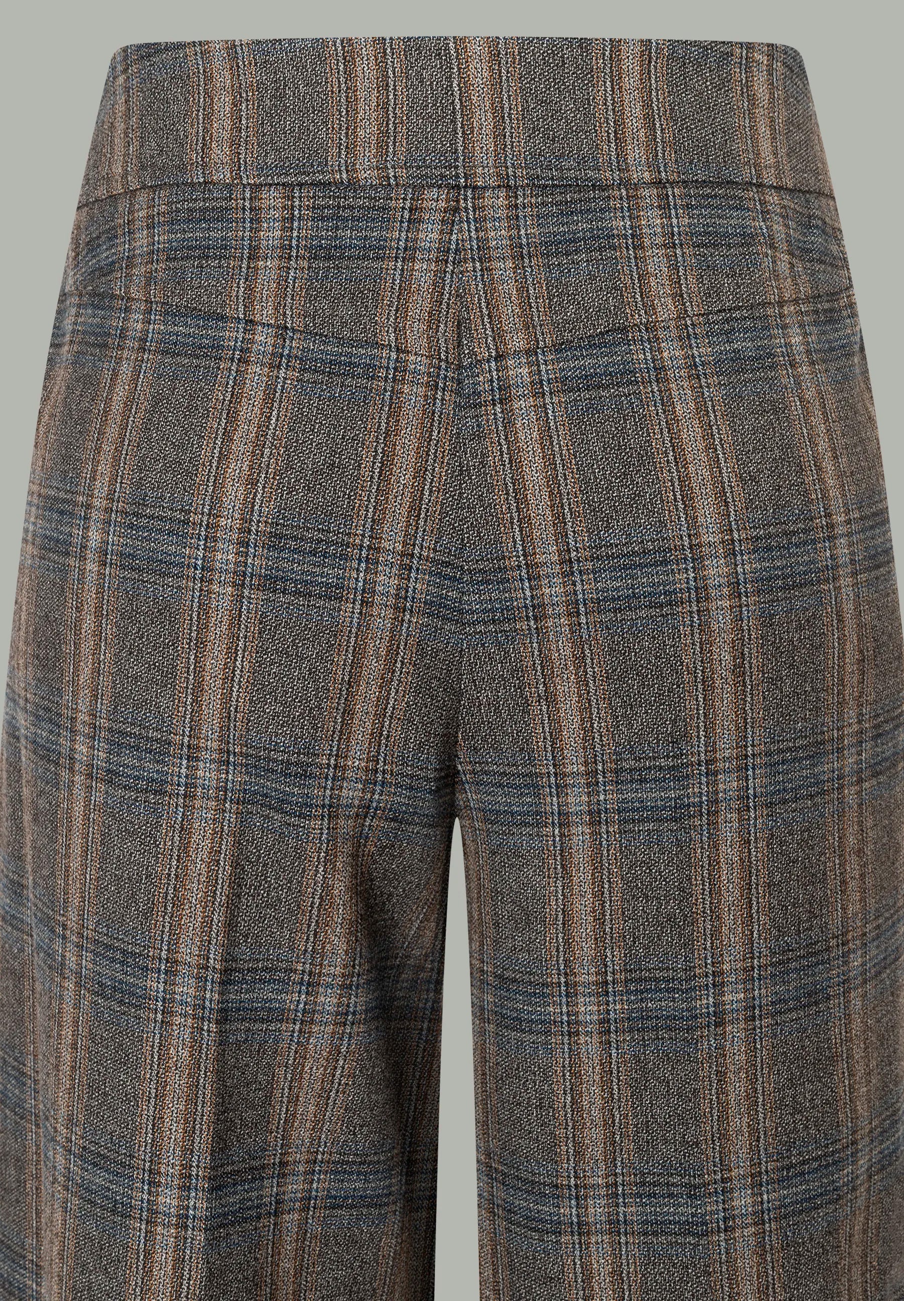 More & More_Multi-Color_Culottes with a Check Pattern_51434072_3790_03