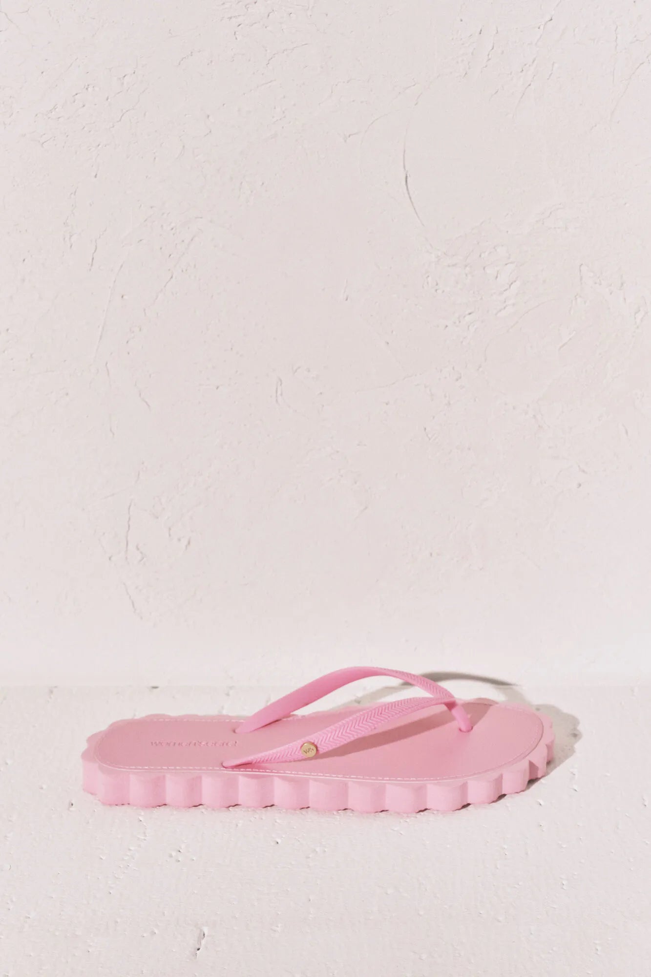 Women Secret_Pink_Pink Wavy Effect Toe Post Sandal_5163223_70_06