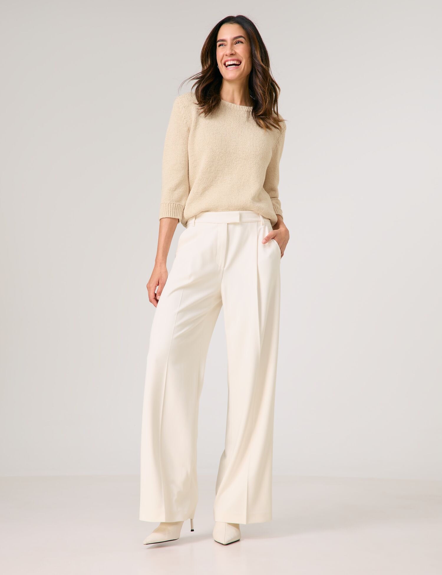 Gerry Weber_Elegant Trousers with a Wide Leg_520009-31319_90118_06