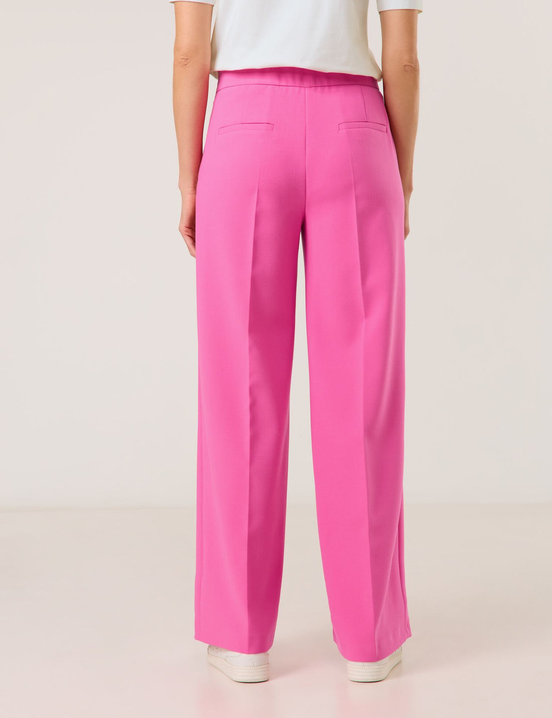 Gerry Weber_Elegant Trousers with an Elasticated Waistband_520012-31211_30329_02