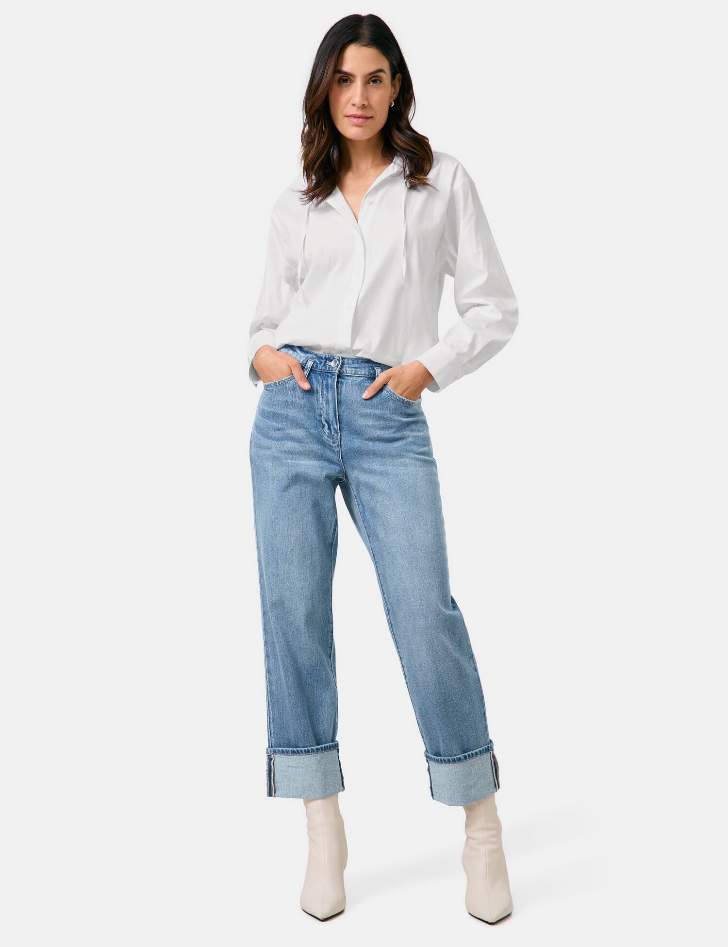 Gerry Weber_7/8-Length Jeans with a Wide Turn-Up Hem_520015-31625_831002_06