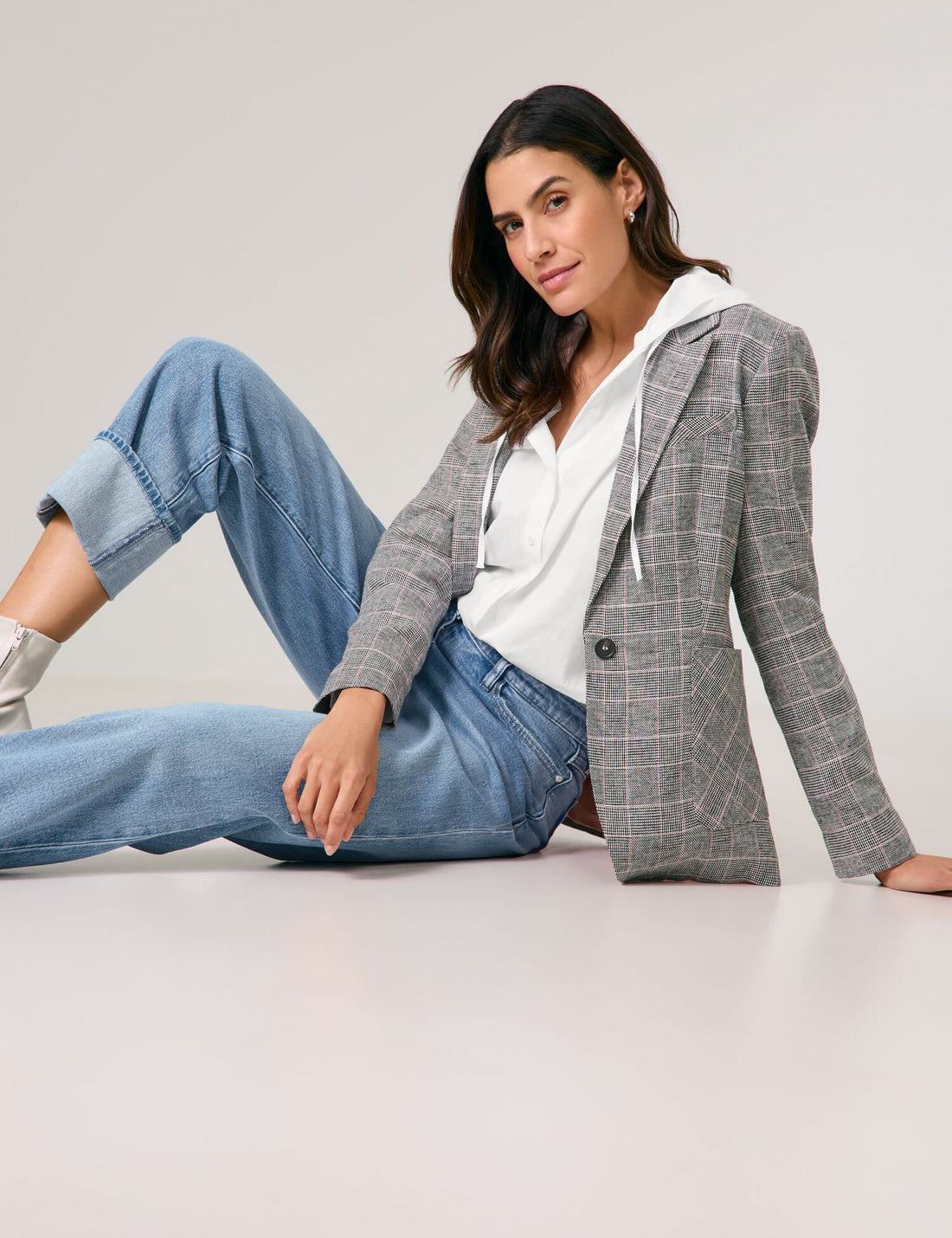 Gerry Weber_7/8-Length Jeans with a Wide Turn-Up Hem_520015-31625_831002_08