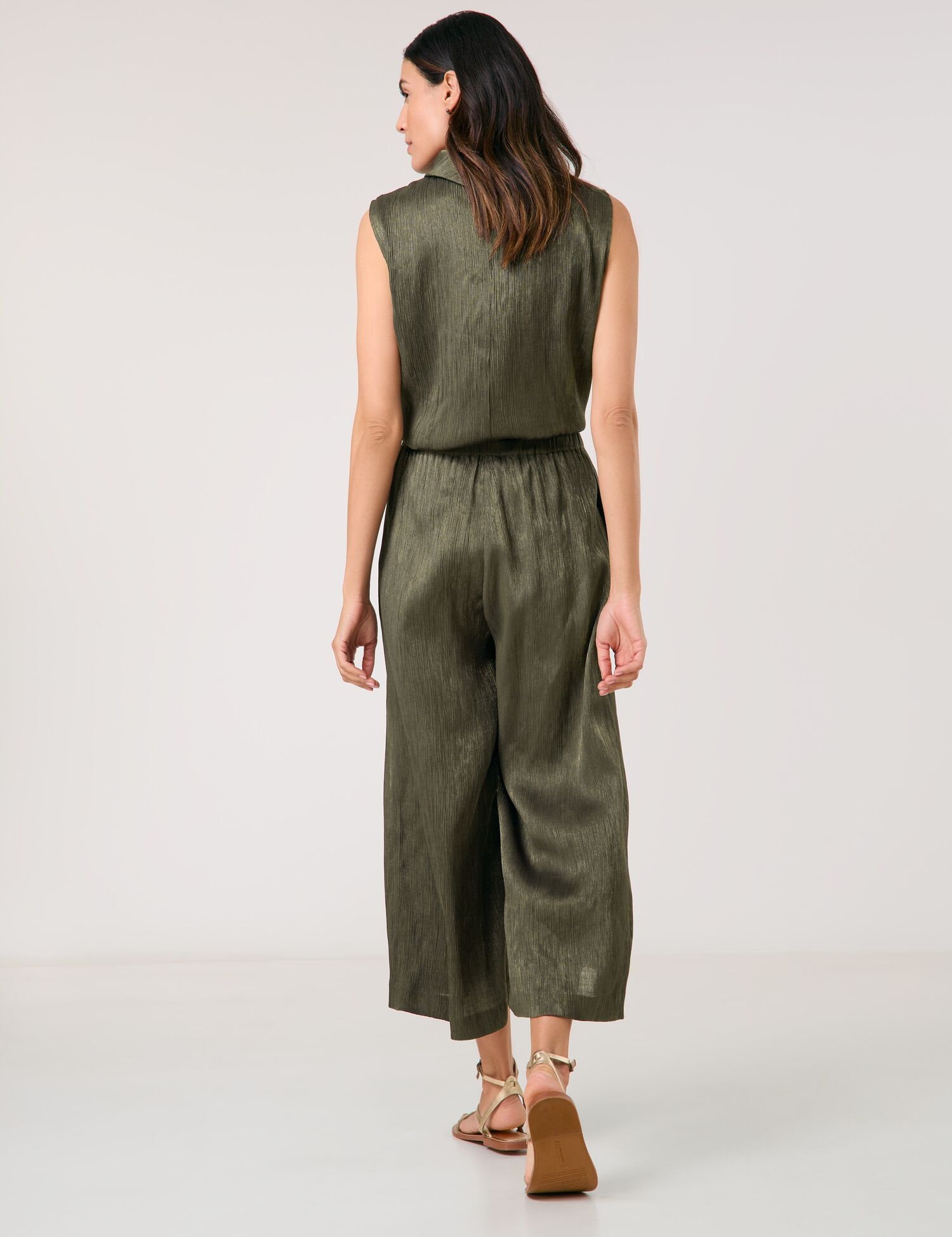 Gerry Weber_Flowing Cloth Trousers with a Crinkle Finish_520021-31230_50955_06