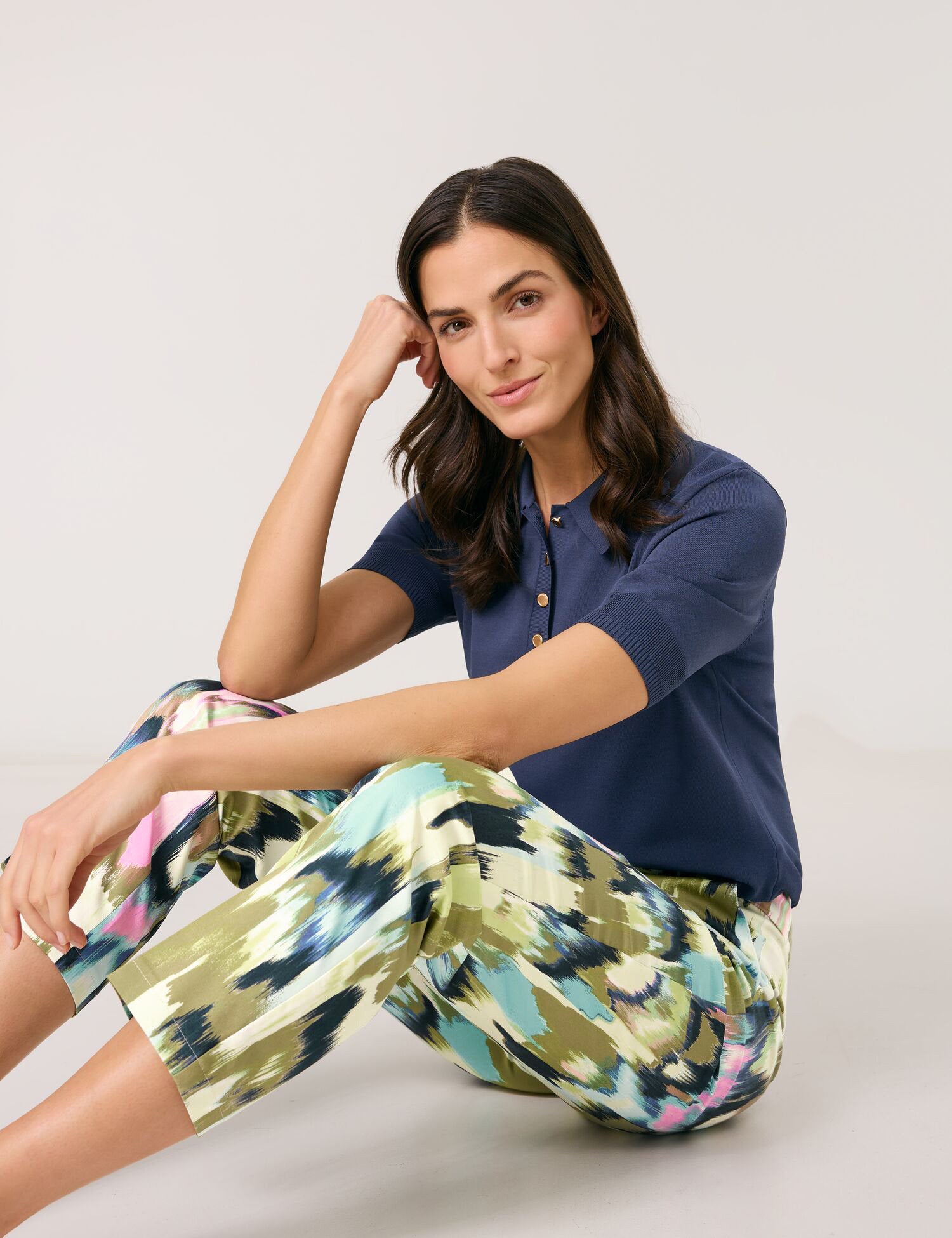 Gerry Weber_Patterned 7/8-Length Cloth Trousers_520027-31515_9036_05