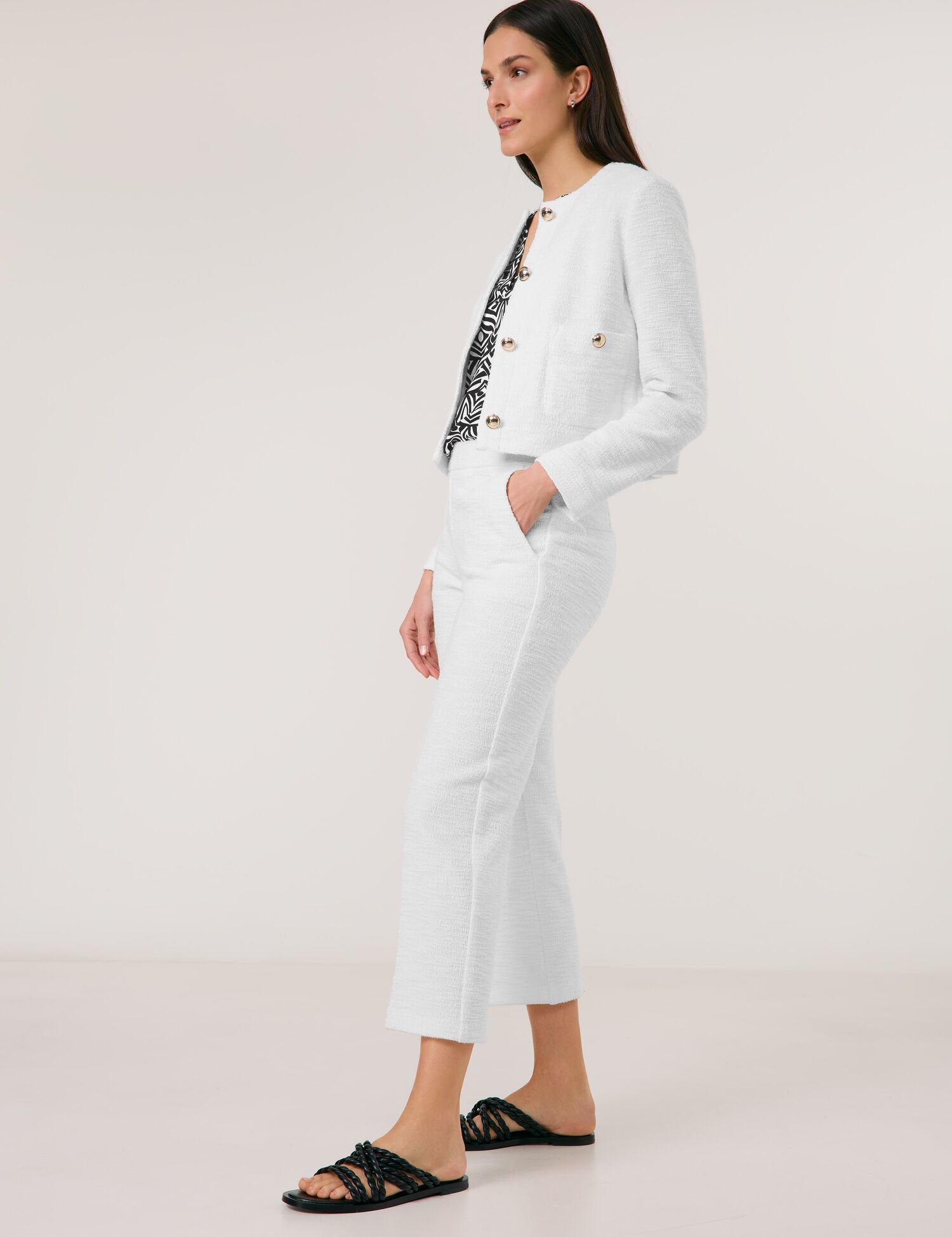 Gerry Weber_7/8 Slip-On Trousers with a BouclŽ Look_520040-31266_99700_09