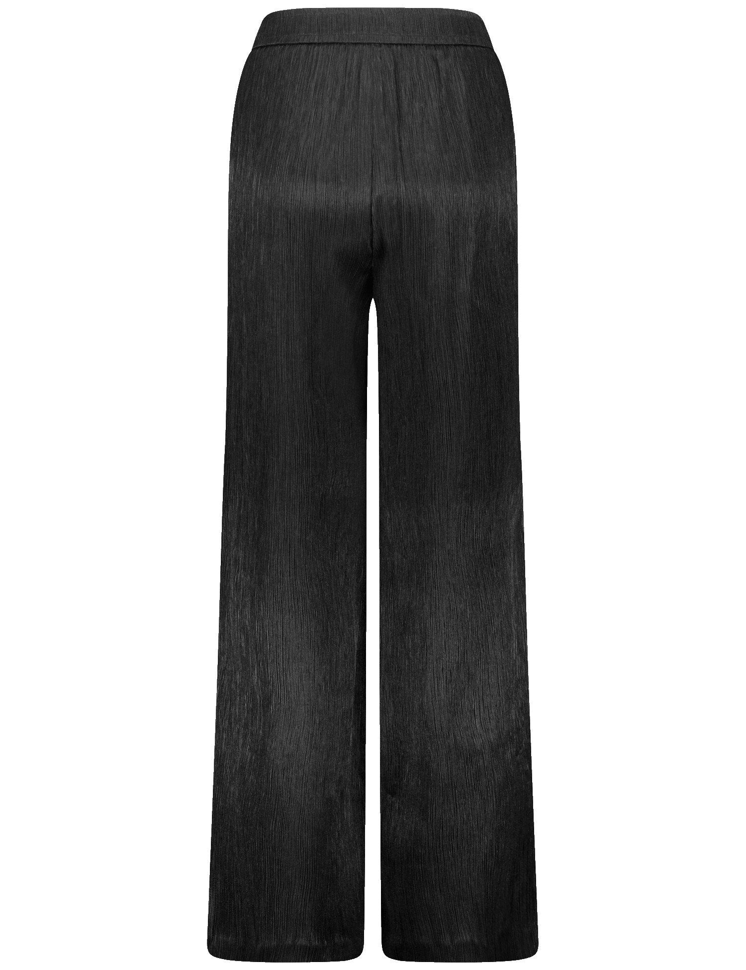 Gerry Weber_Flowing Slip-On Trousers with a Crinkle Effect_520045-31243_11000_06