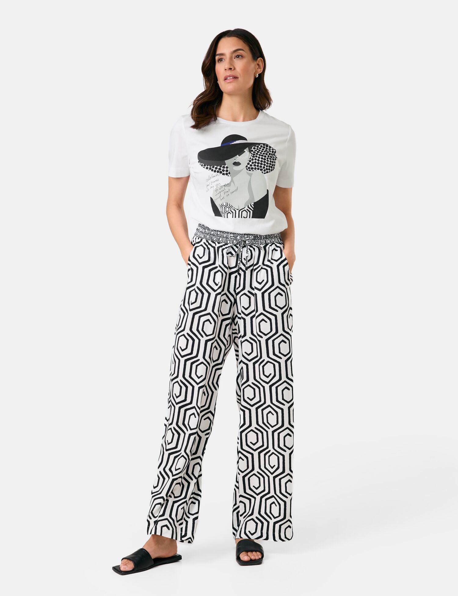 Gerry Weber_Patterned Slip-On Trousers_520048-31430_9069_07