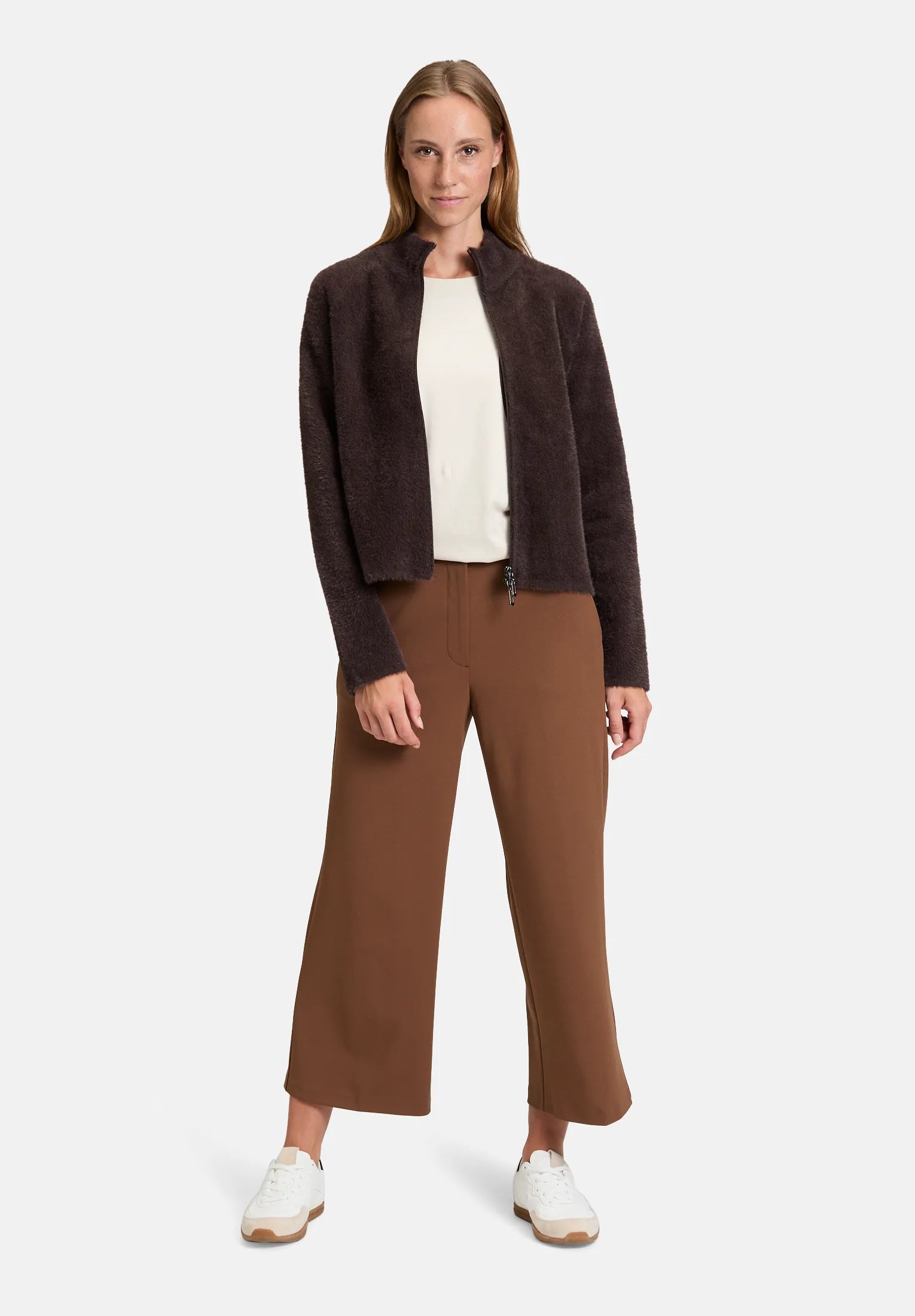 Betty Barclay_Light Maroon_Knitted Cardigan with Zip_5292-1532_7410_03