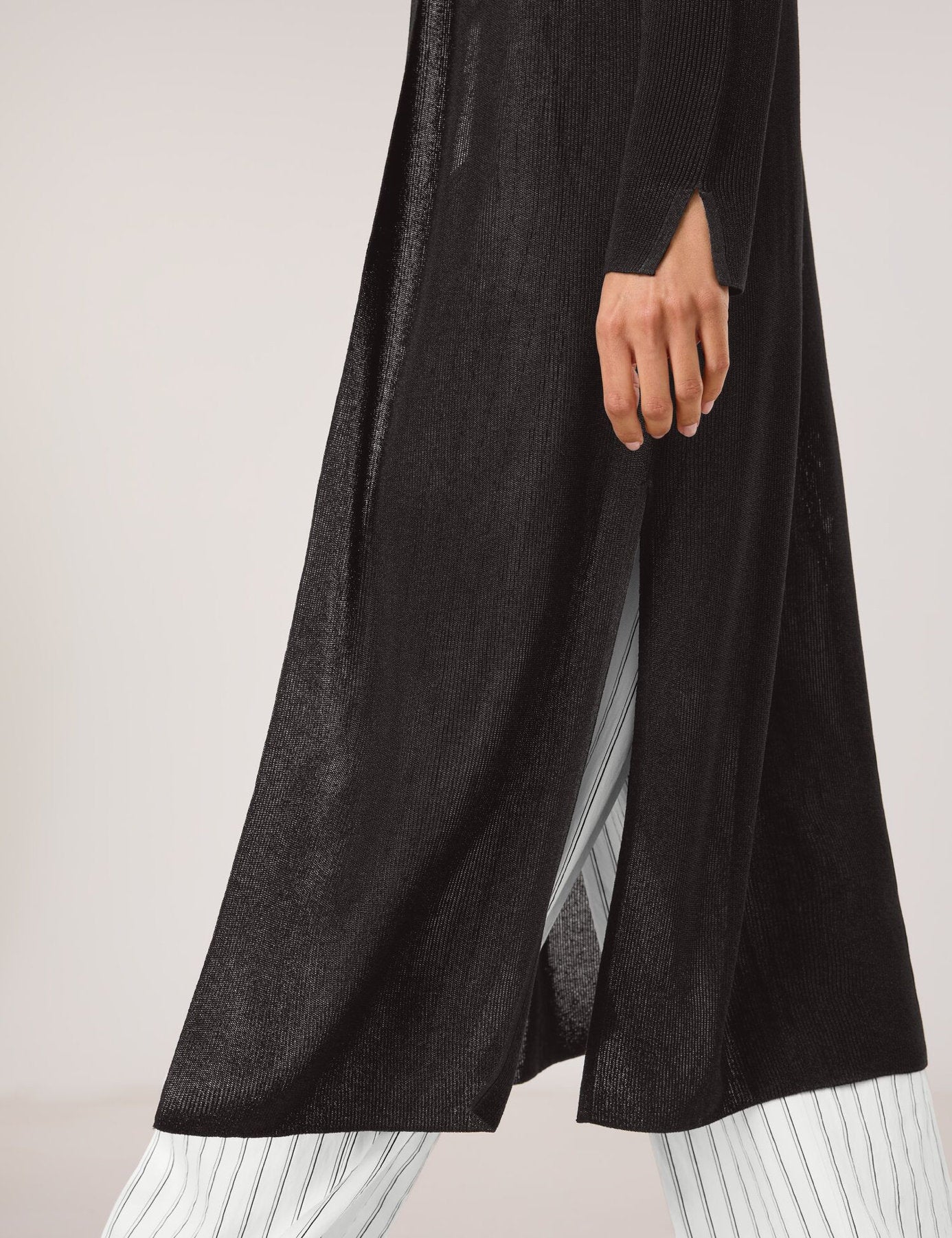 Gerry Weber_Semi-Sheer Long Cardigan_530131-35741_11000_06