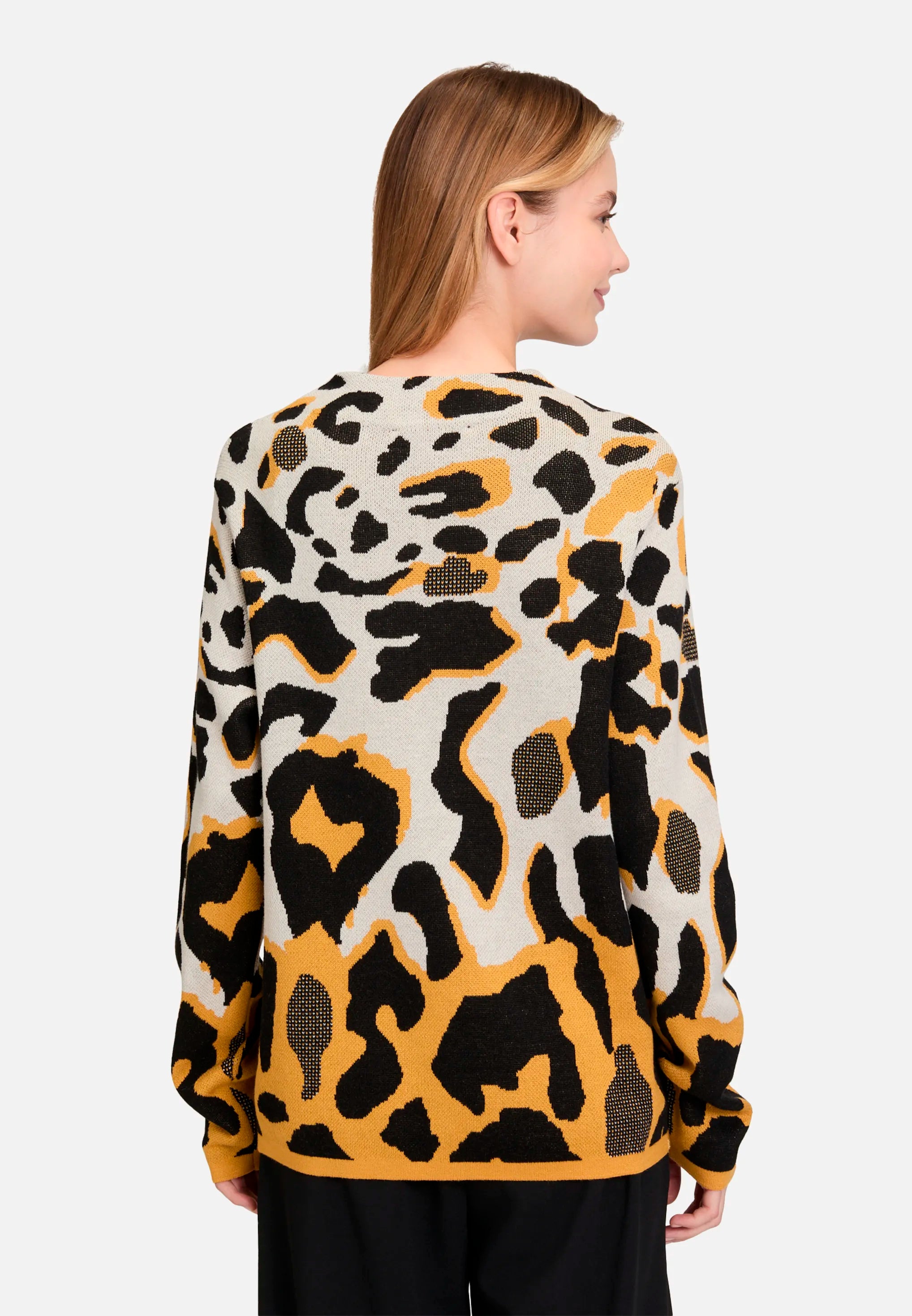 Betty Barclay_Patch Beige/Yellow_Knit Sweater with Jacquard_5324-1599_7921_03