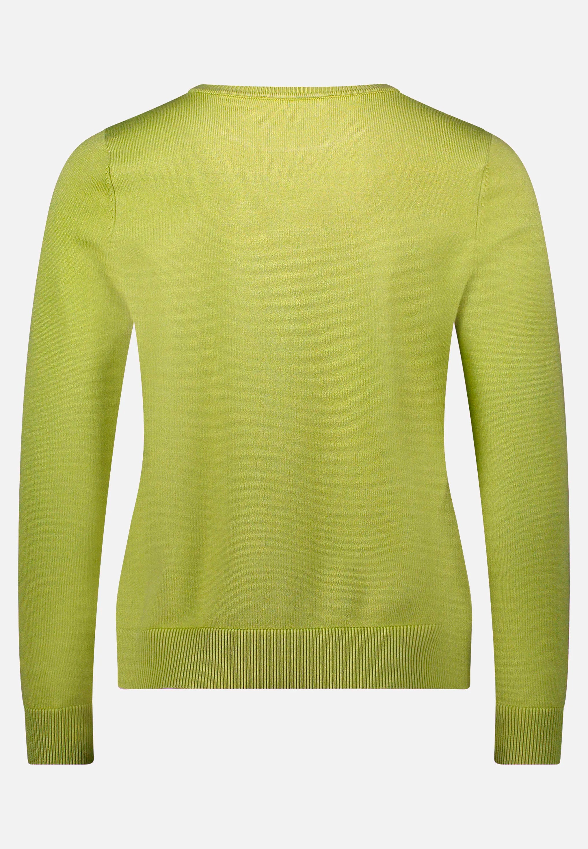 Betty Barclay_Fresh Moss_Basic Knit Sweater with a Round Neck_5342-2907_5436_05