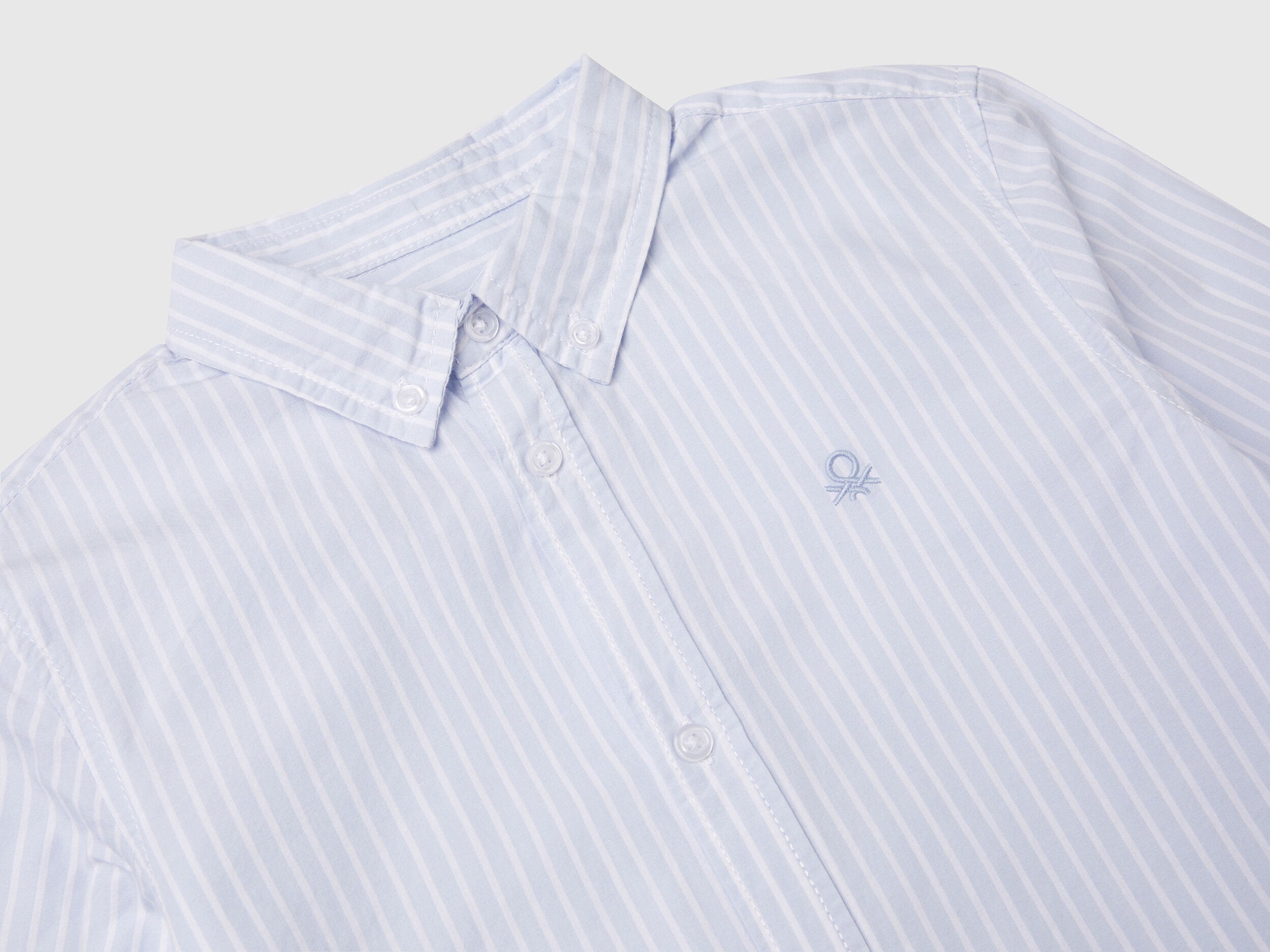 Benetton_Striped Button Down Shirt_54AZCQ00R_906_03