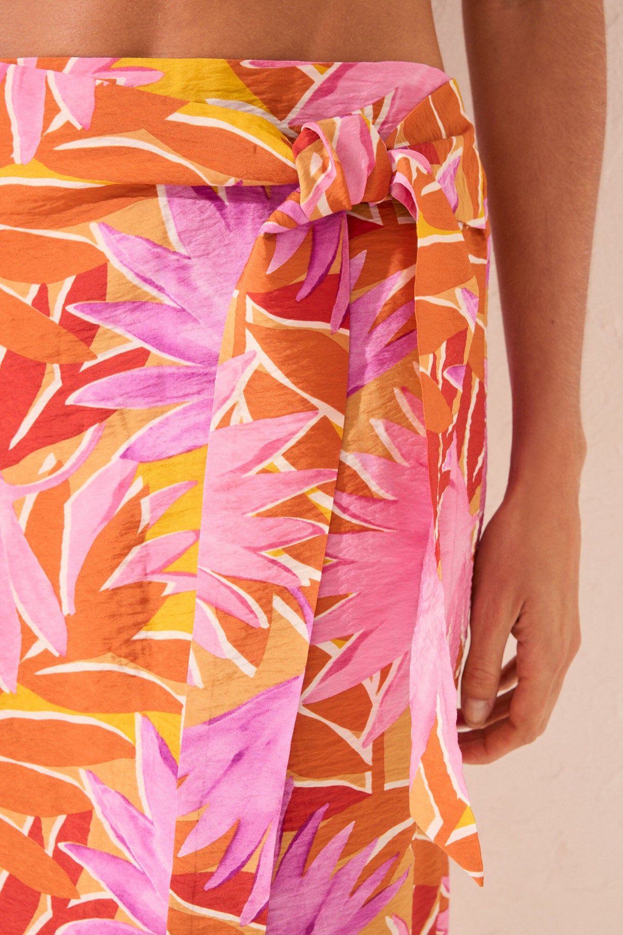 Women Secret_Tropical Texture Midi Sarong_5549917_98_04