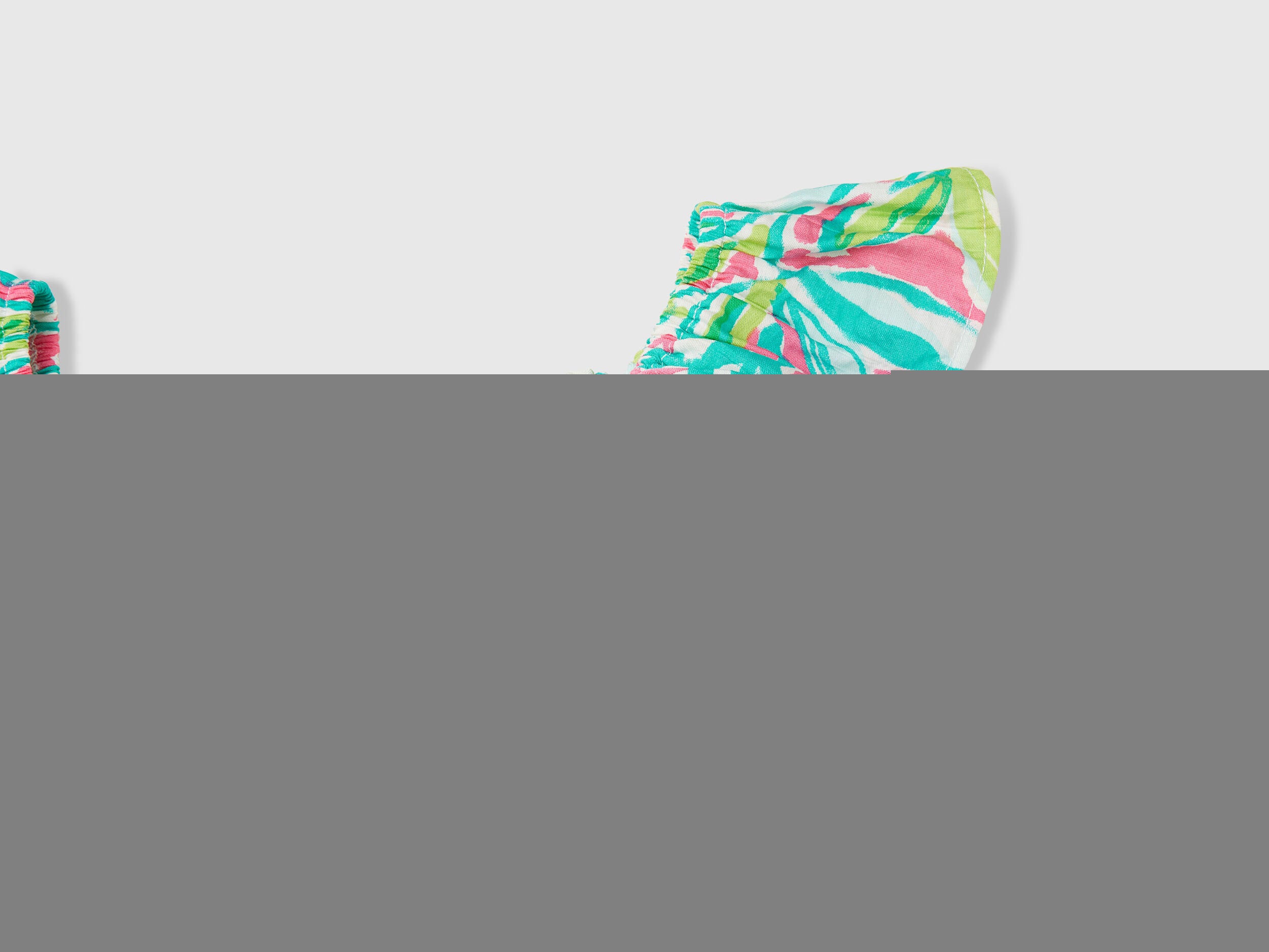 Benetton_Top with Floral Print_55M6GH006_73J_03