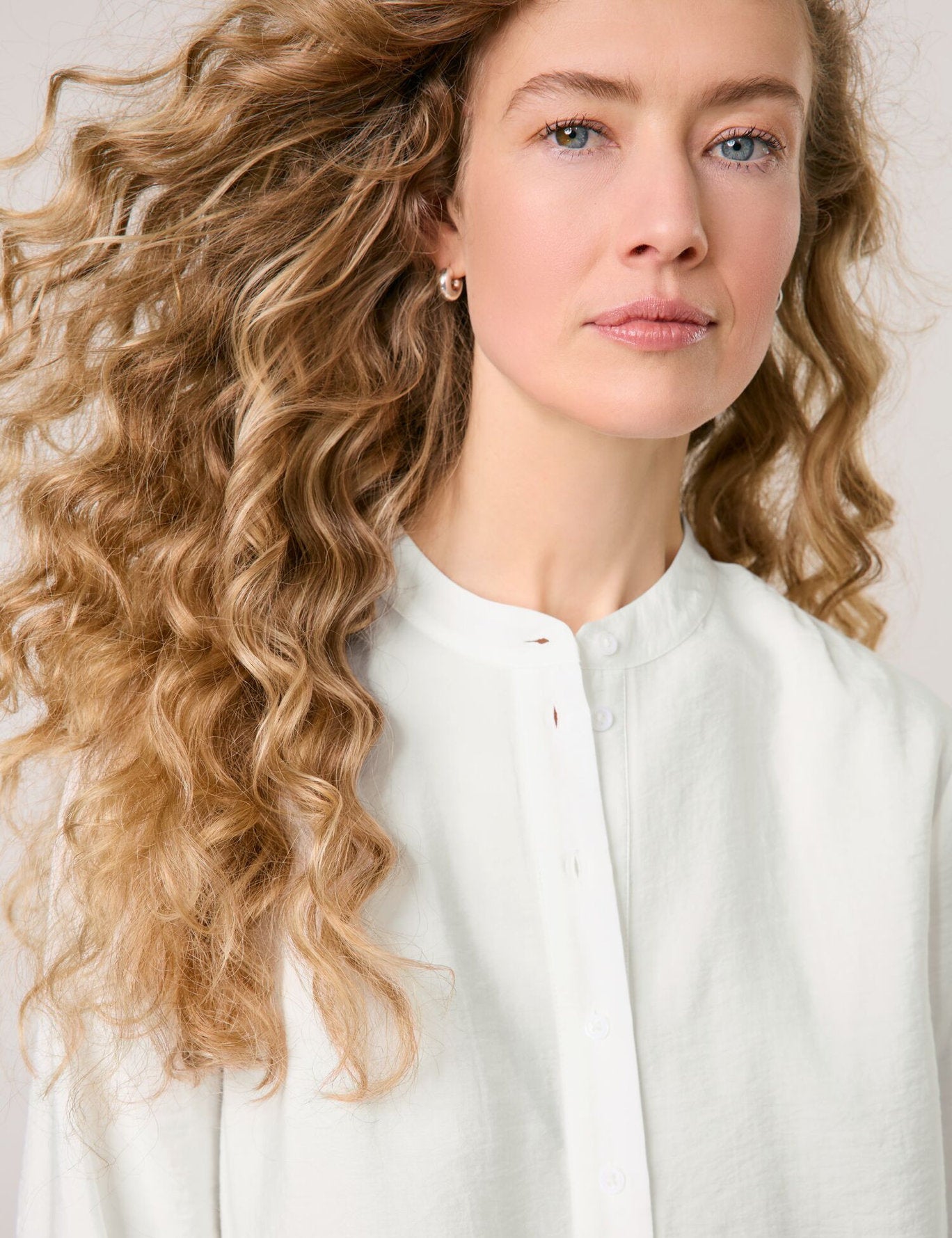 Gerry Weber_Stylish Blouse with 3/4-Length Sleeves_560055-31406_99700_04