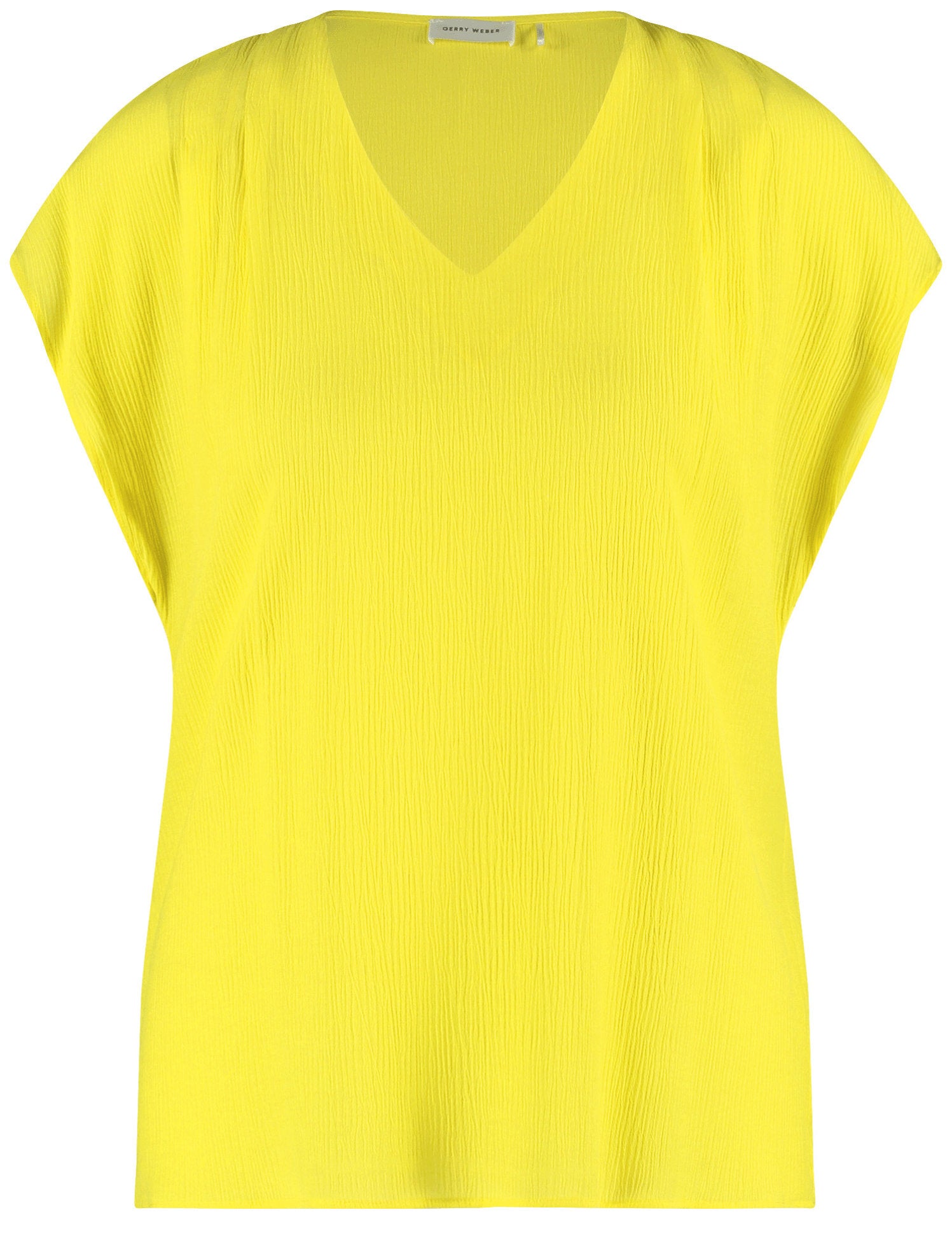 Gerry Weber_Flowing Short-Sleeved Shirt with a Crinkle Effect_560102-31489_40223_01