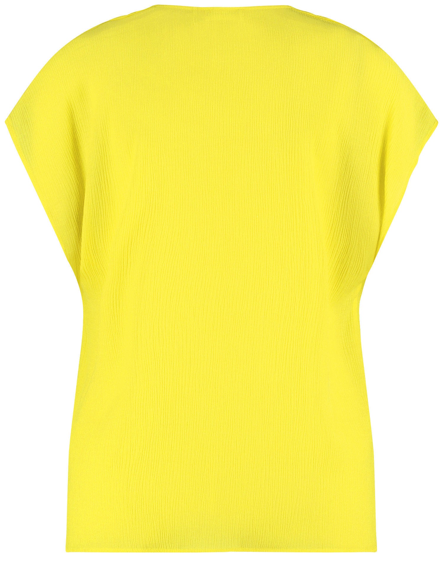 Gerry Weber_Flowing Short-Sleeved Shirt with a Crinkle Effect_560102-31489_40223_02