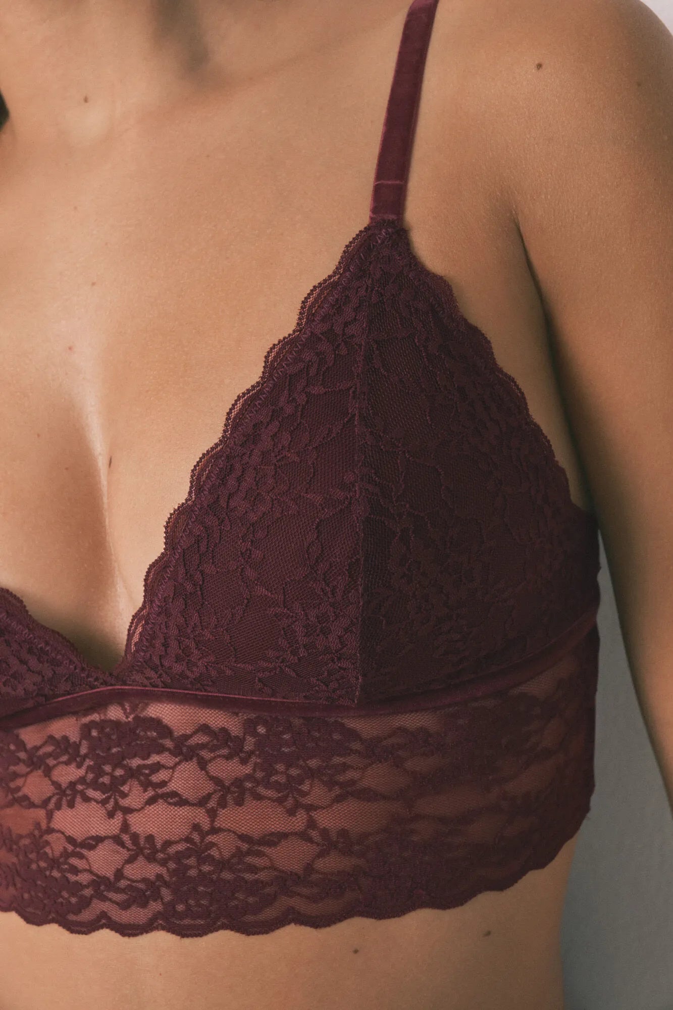 Women Secret_Wine_Lovely Burgundy Lace Triangle Bralette_5662012_68_05