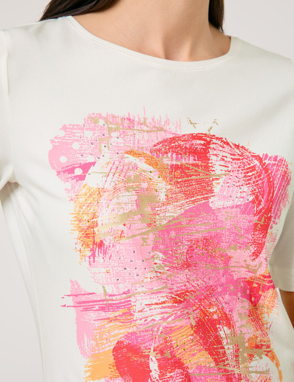 Gerry Weber_Top with Mid-Length Sleeves And an Art Print On The Front_570231-35003_3010_05