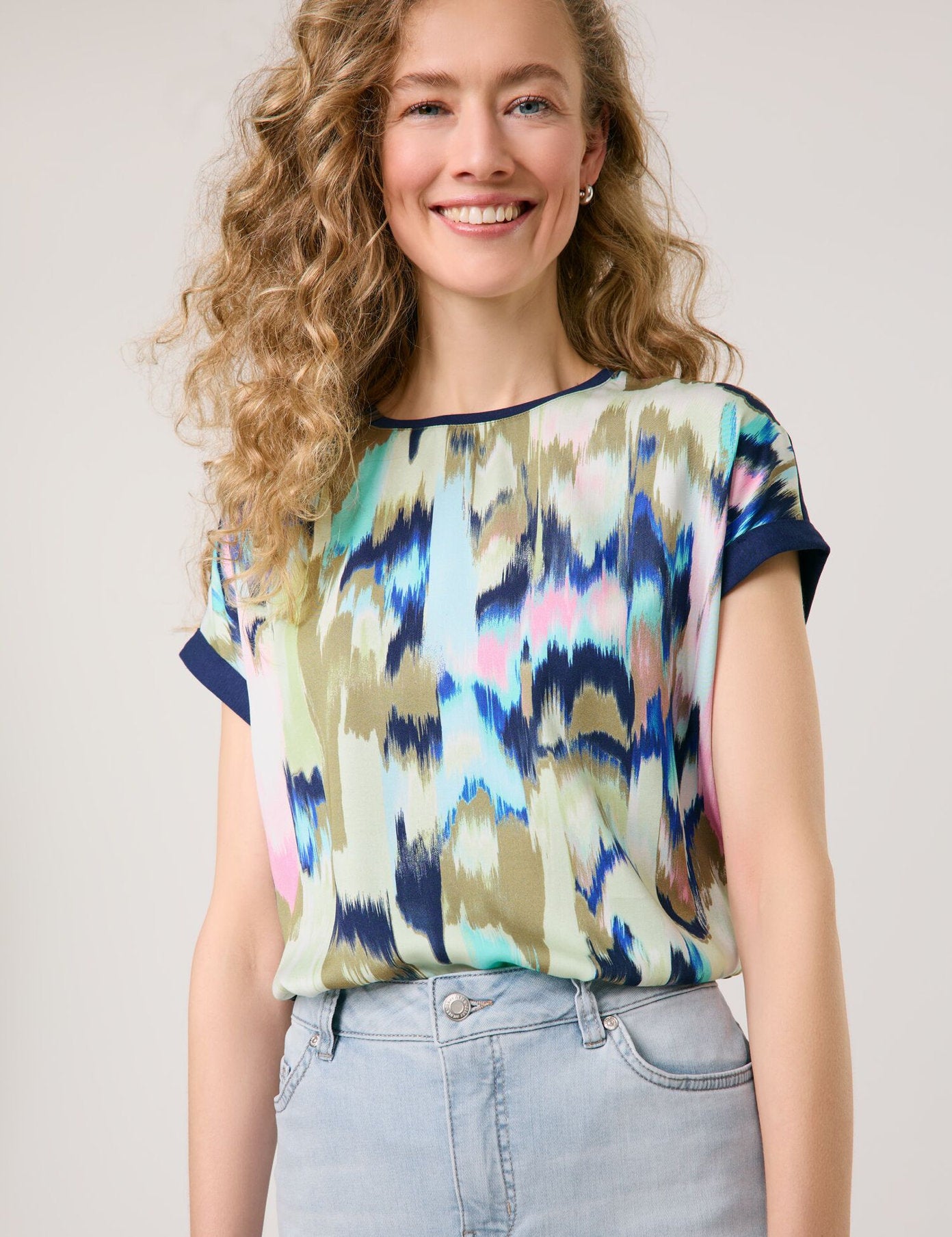 Gerry Weber_Casual Blouse Top with Fabric Panelling_570278-35027_9036_01