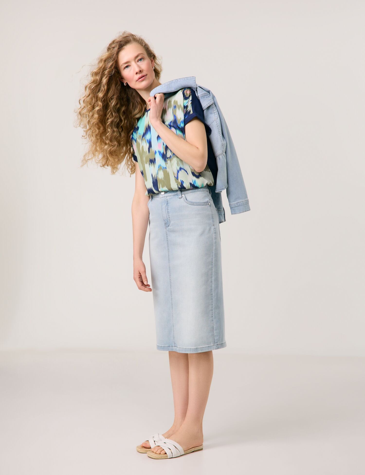 Gerry Weber_Casual Blouse Top with Fabric Panelling_570278-35027_9036_05