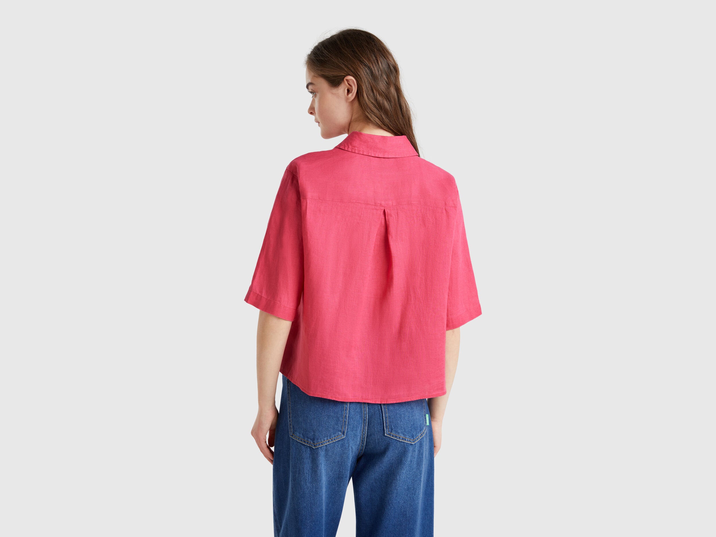 Benetton_Short Shirt in Pure Linen_5BML5QB75_12E_03