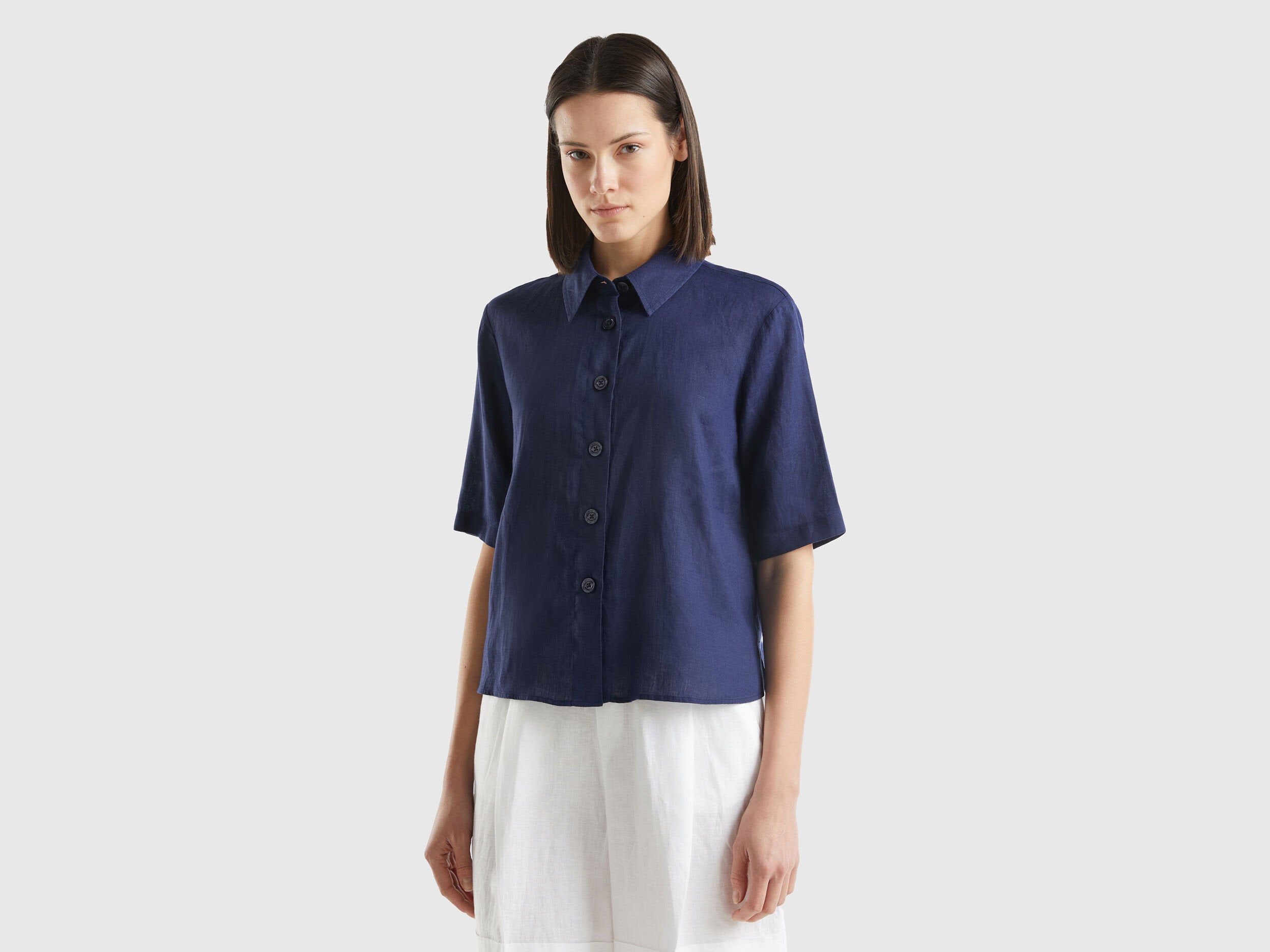 Benetton_Short Shirt in Pure Linen_5BML5QB75_252_01