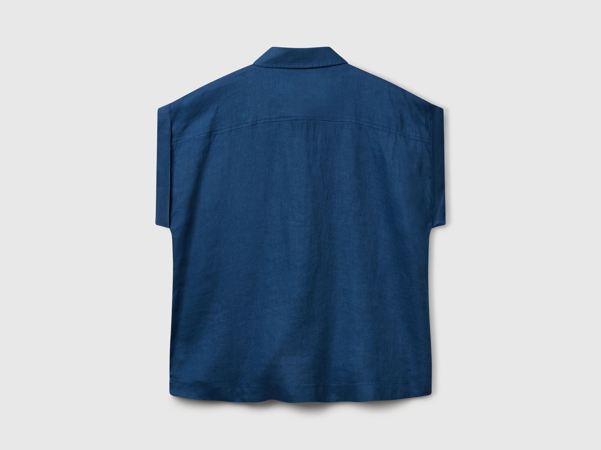 Benetton_Regular Fit Shirt in Pure Linen_5BMLDQ06V_217_04