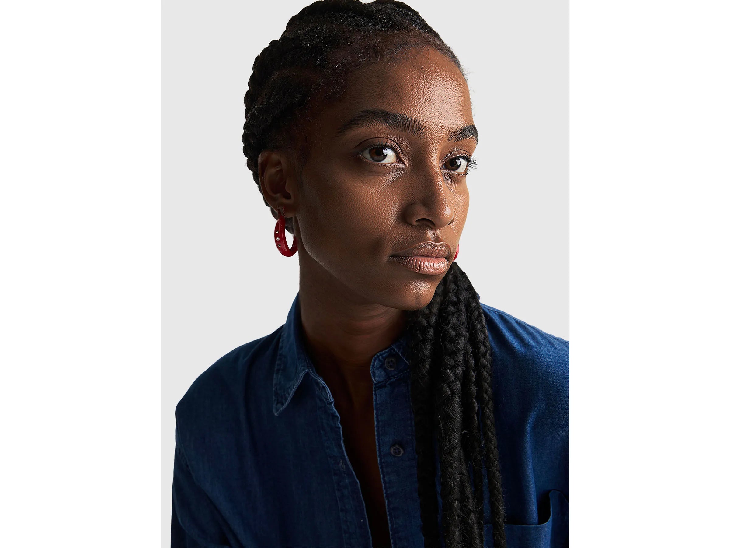 Benetton_Blue_Cropped Chambray Shirt_5DHJDQ0CJ_901_04