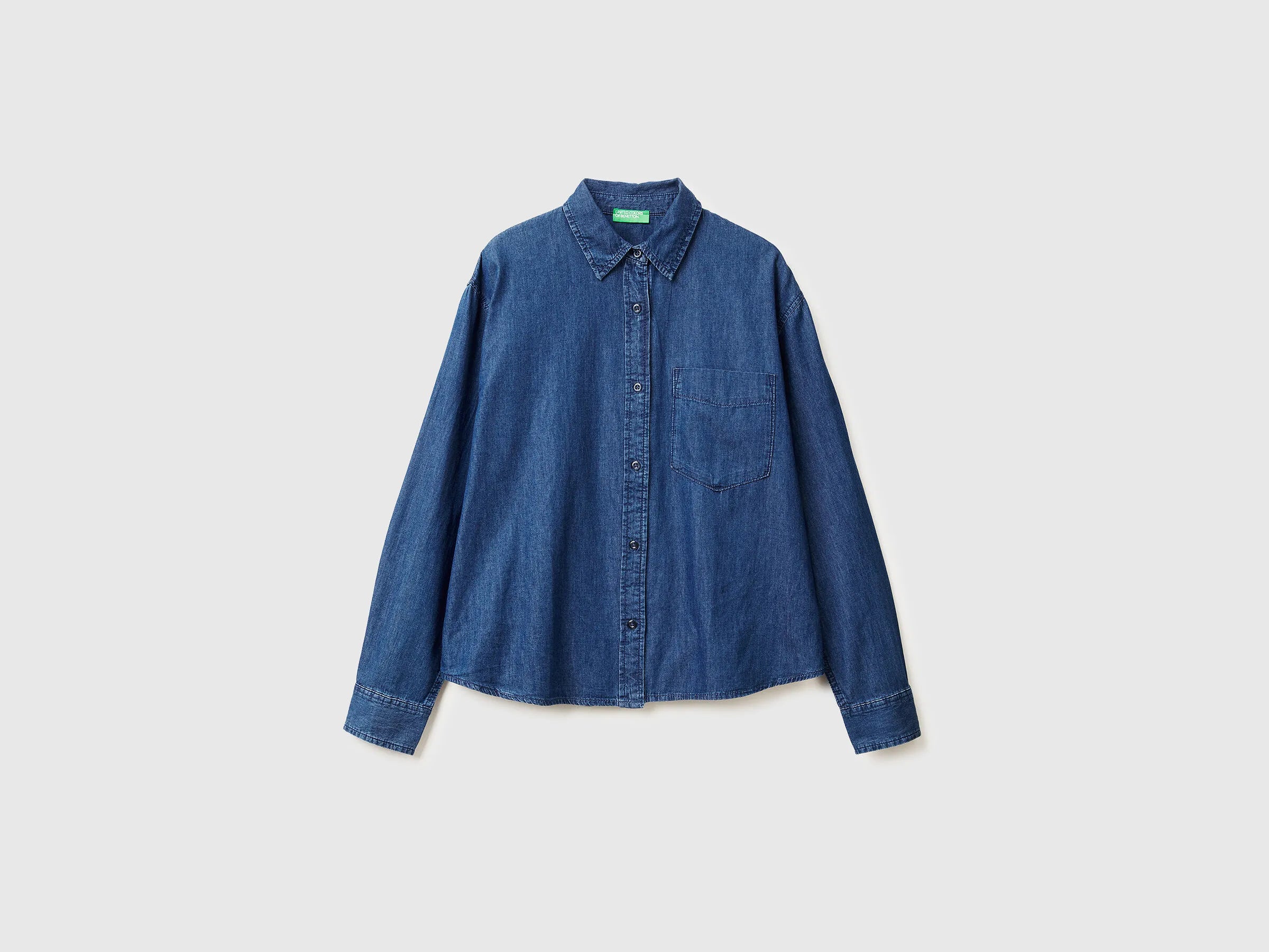 Benetton_Blue_Cropped Chambray Shirt_5DHJDQ0CJ_901_05