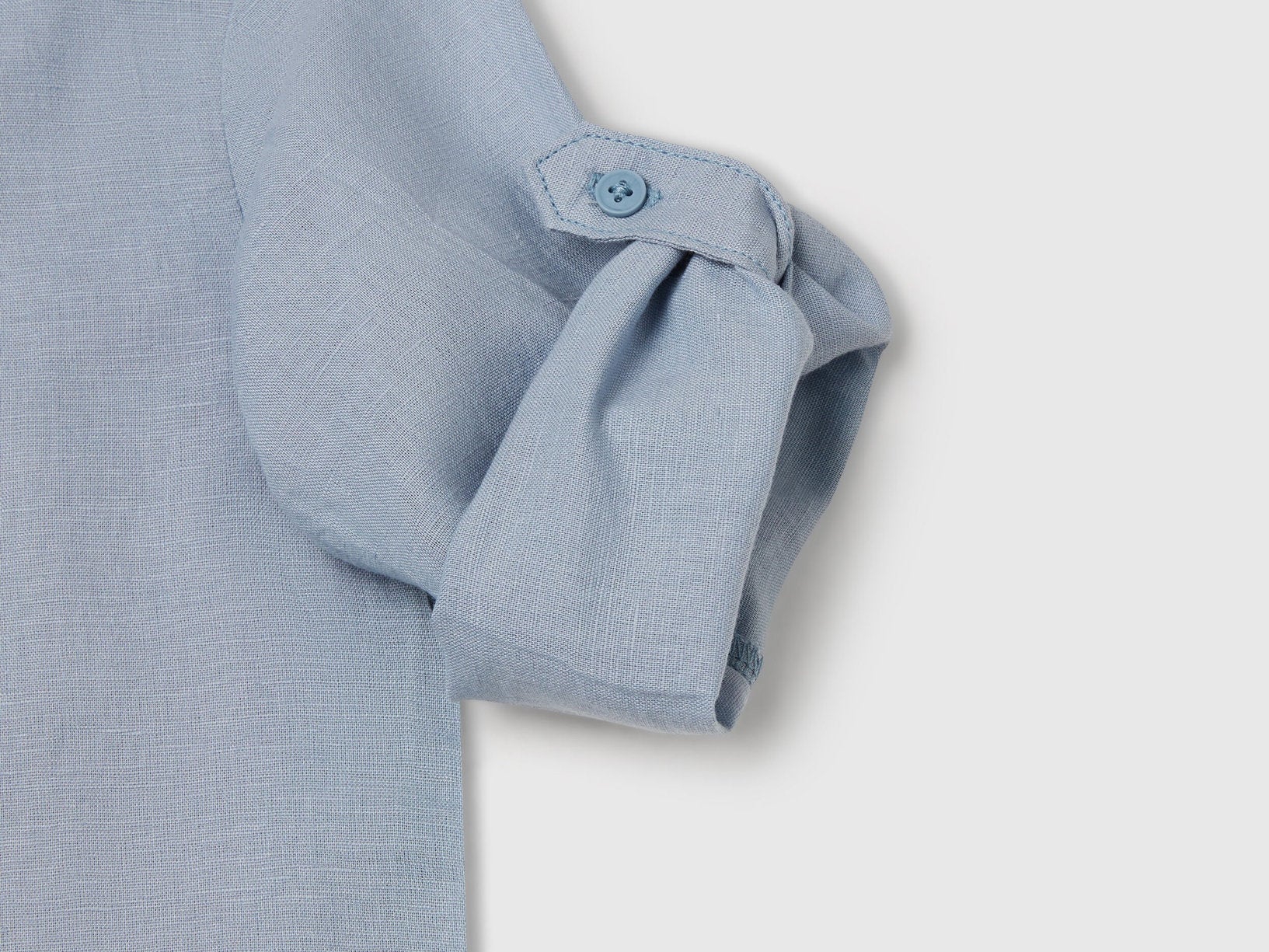 Benetton_Mandarin Collar Shirt in Linen Blend_5IPVGQ01L_2F9_03